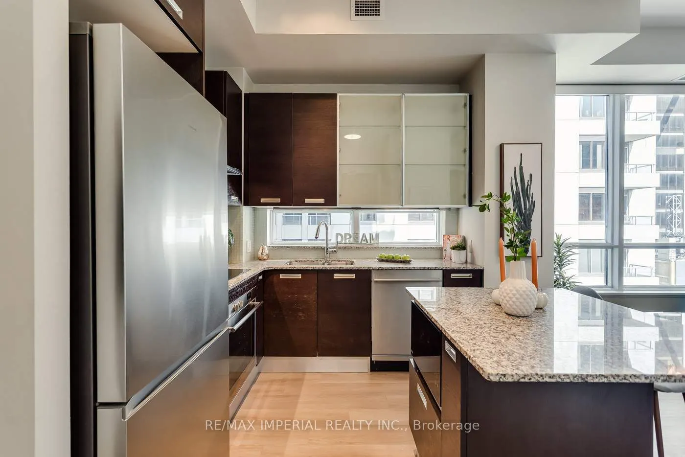 21 Balmuto Street, #1101