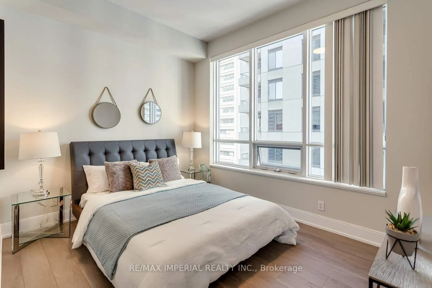 21 Balmuto Street, #1101