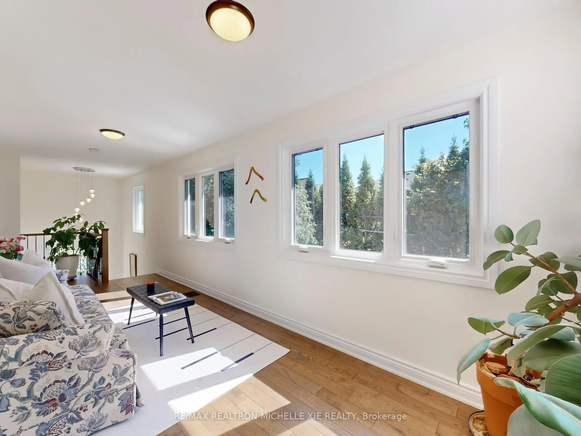 12 Addison Crescent