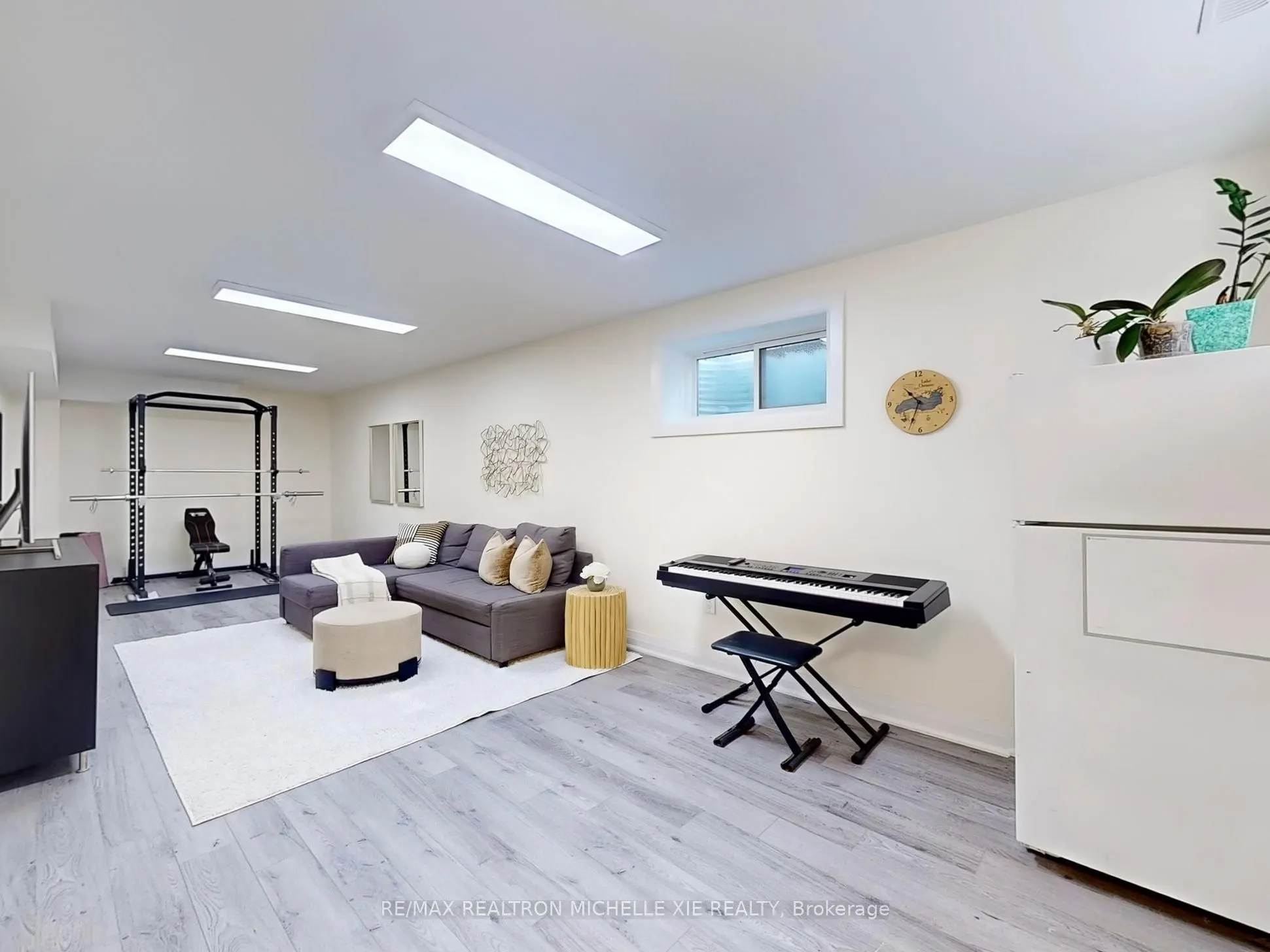 12 Addison Crescent
