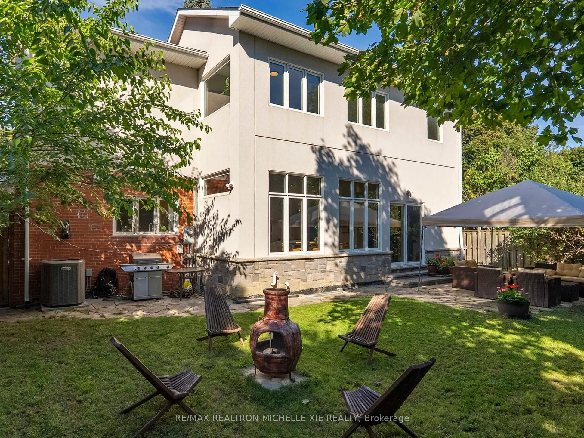 12 Addison Crescent