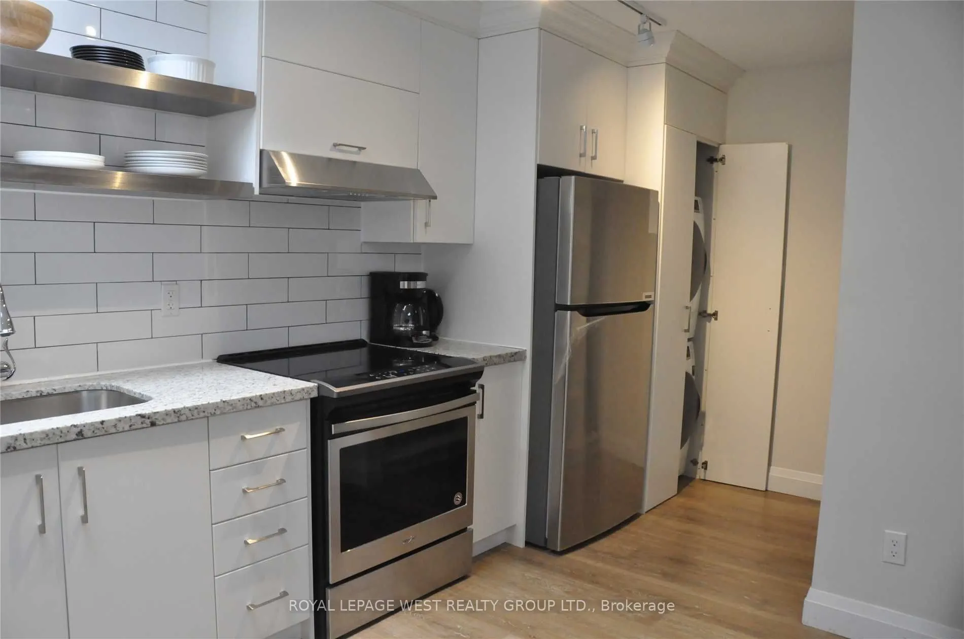 1453 Dundas Street W, ##1, 2 Flr