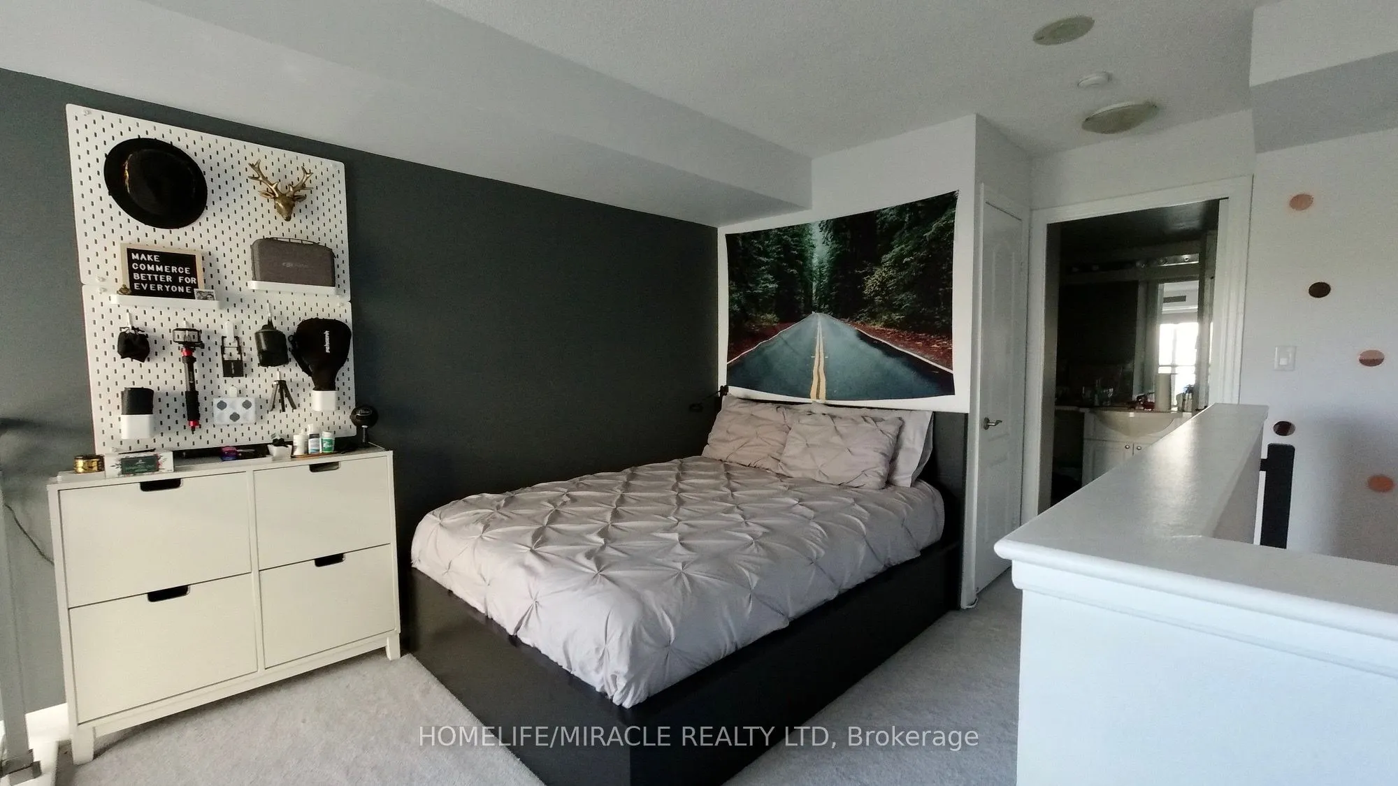 188 Doris Avenue, #404
