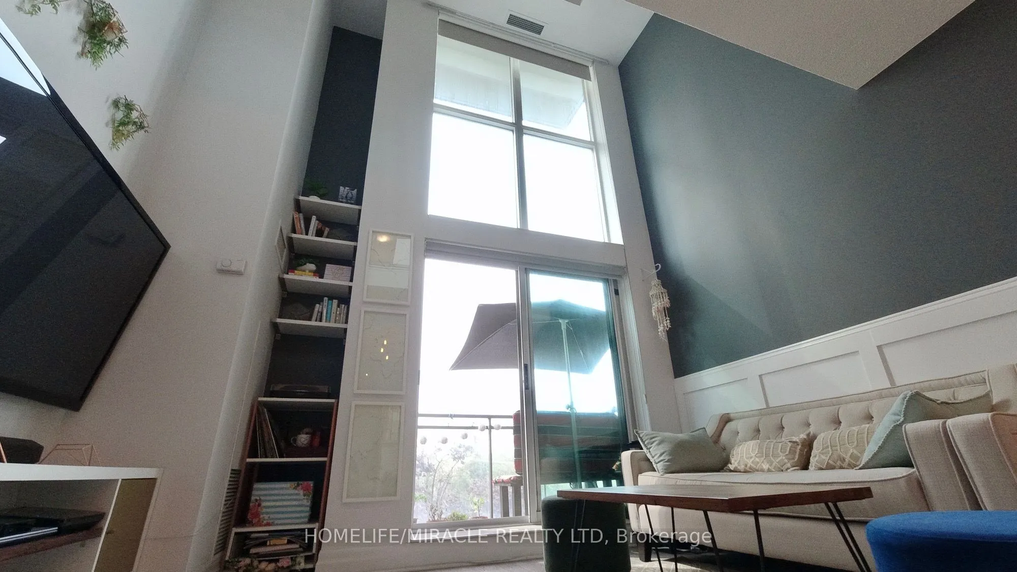 188 Doris Avenue, #404