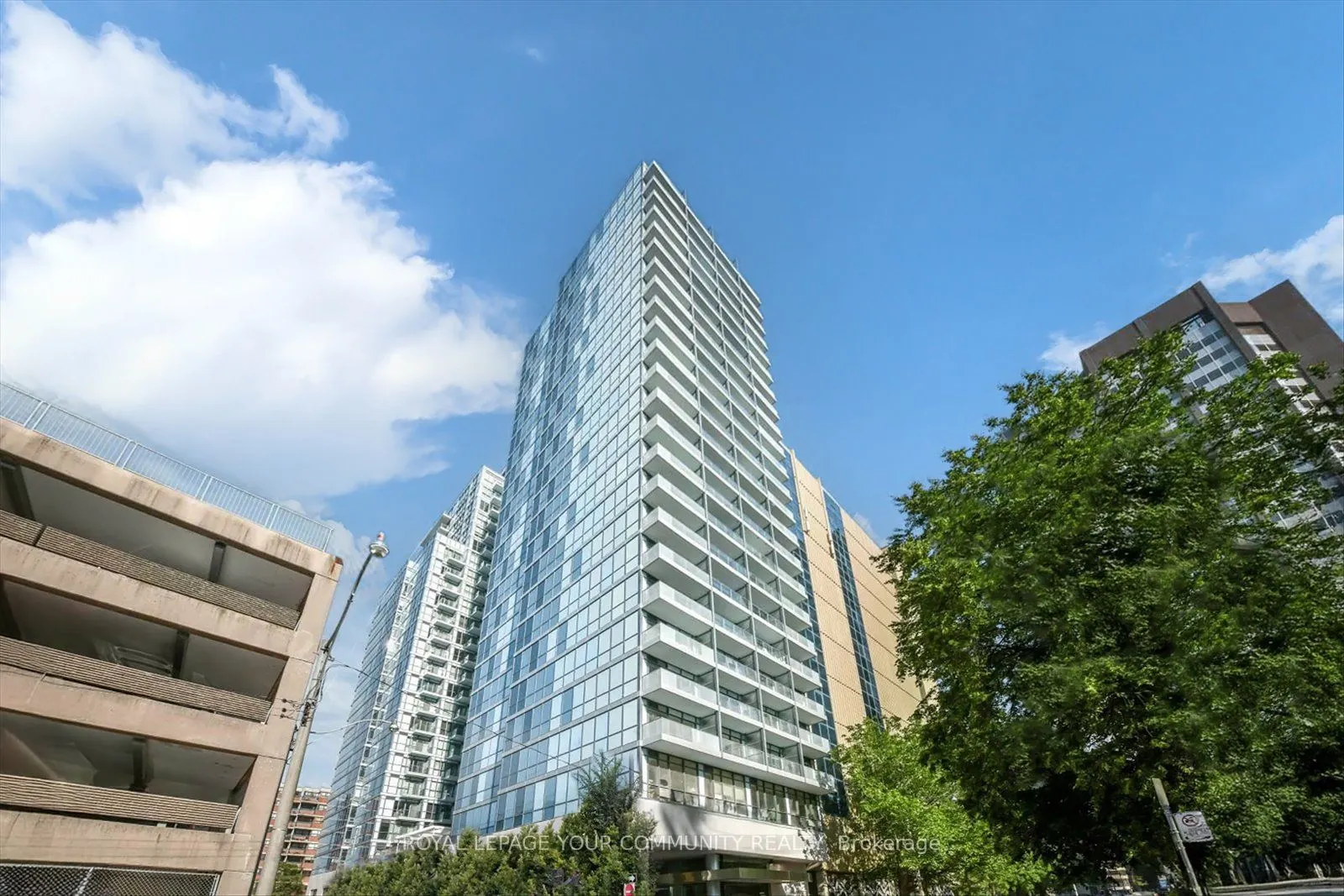 210 Simcoe Street, #1902