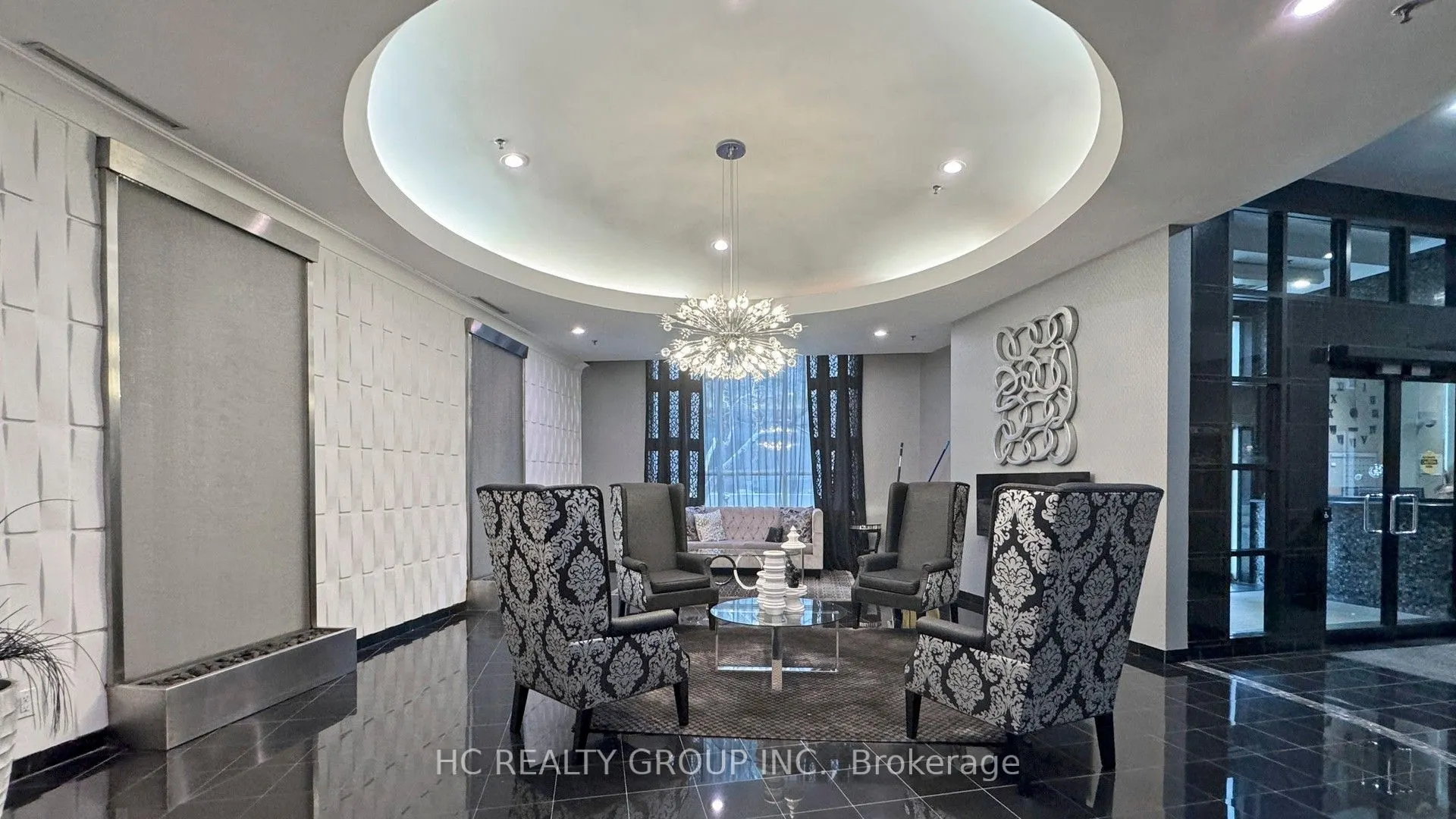 7 Carlton Street, #905
