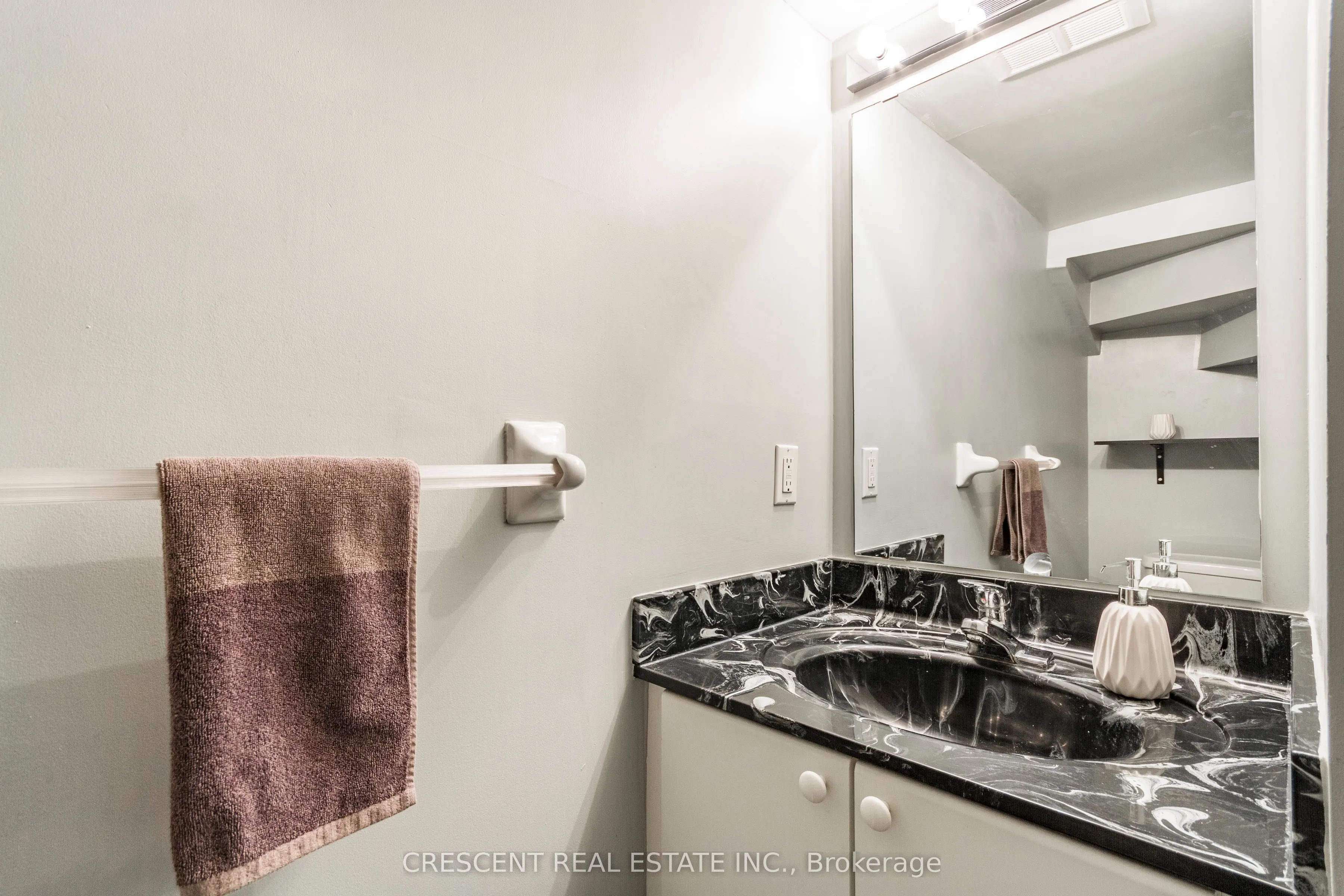 27 Canniff Street, #516