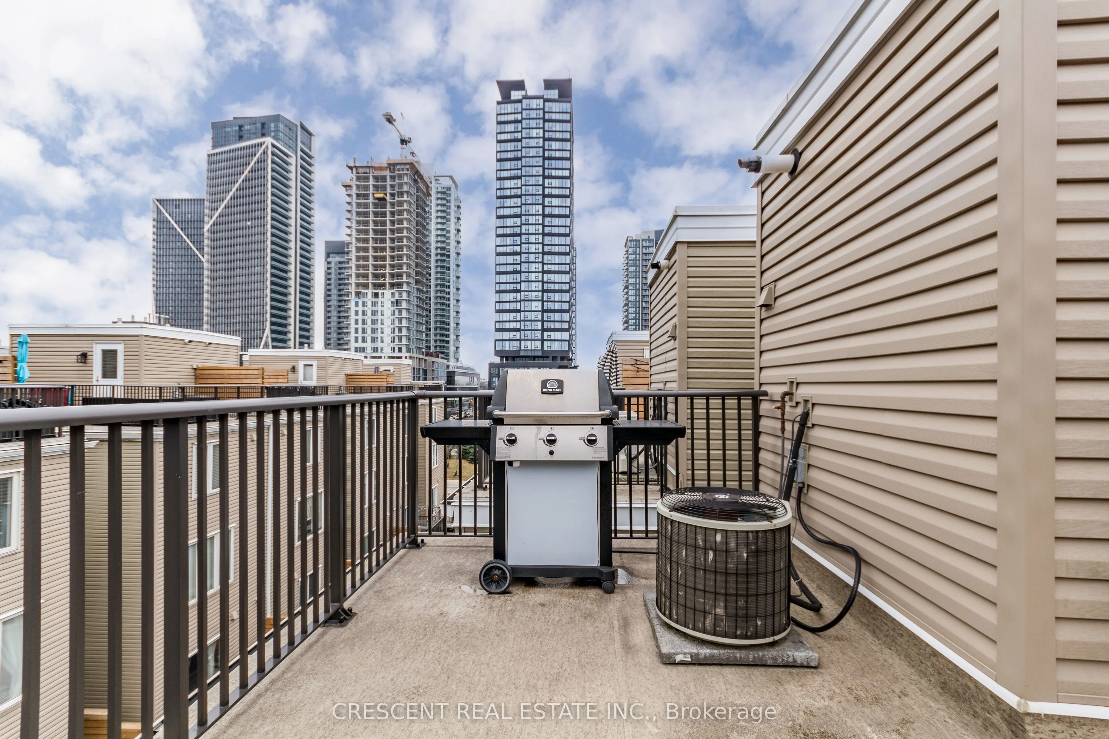 27 Canniff Street, #516