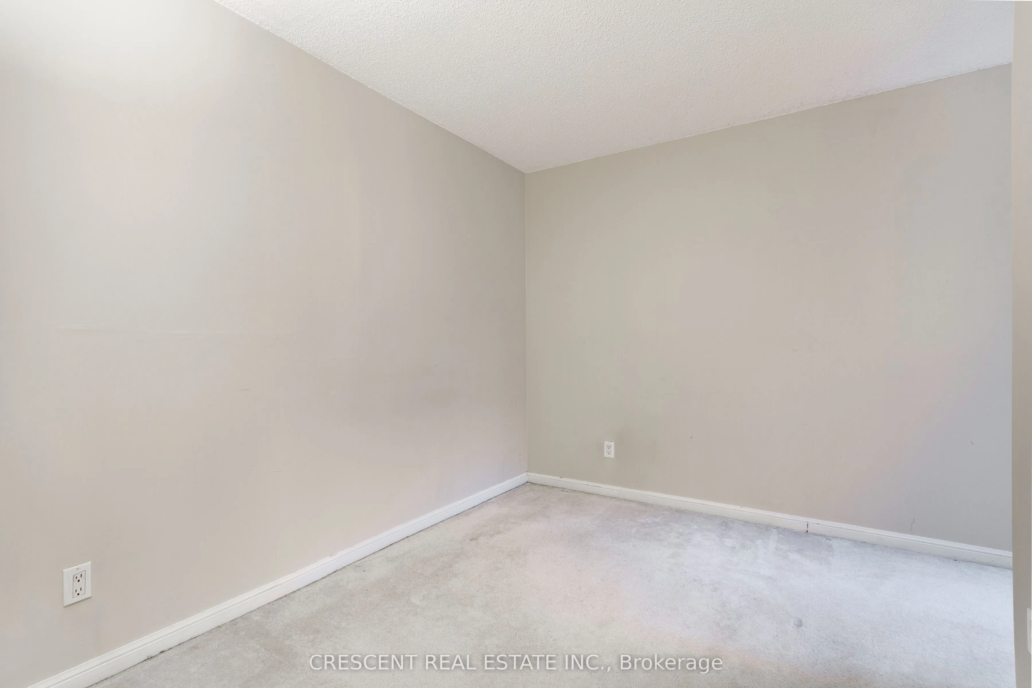 27 Canniff Street, #516