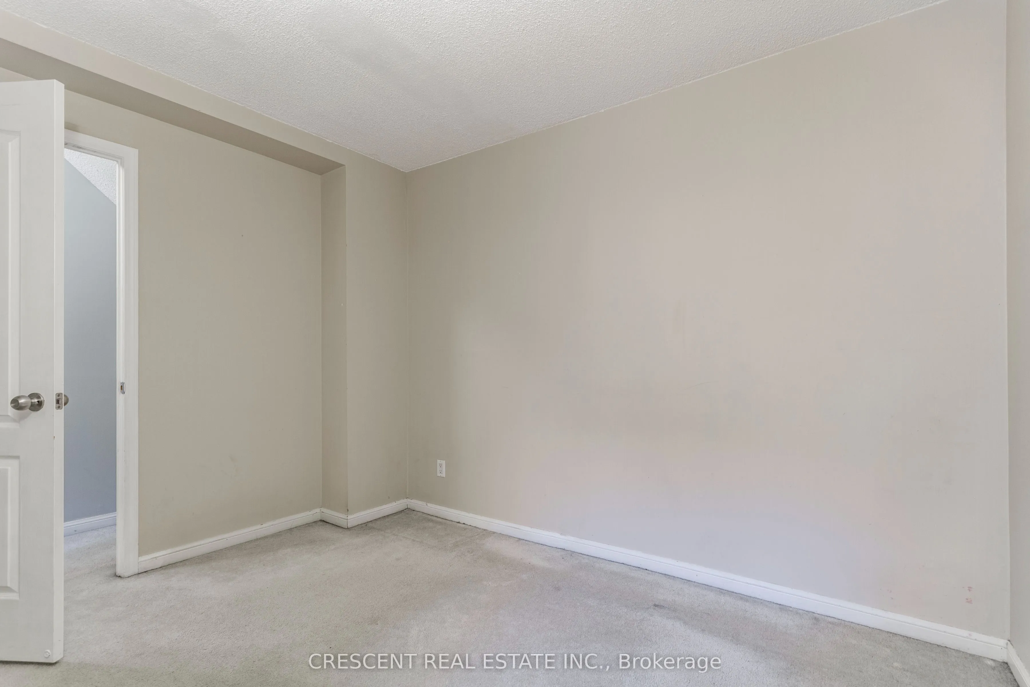 27 Canniff Street, #516