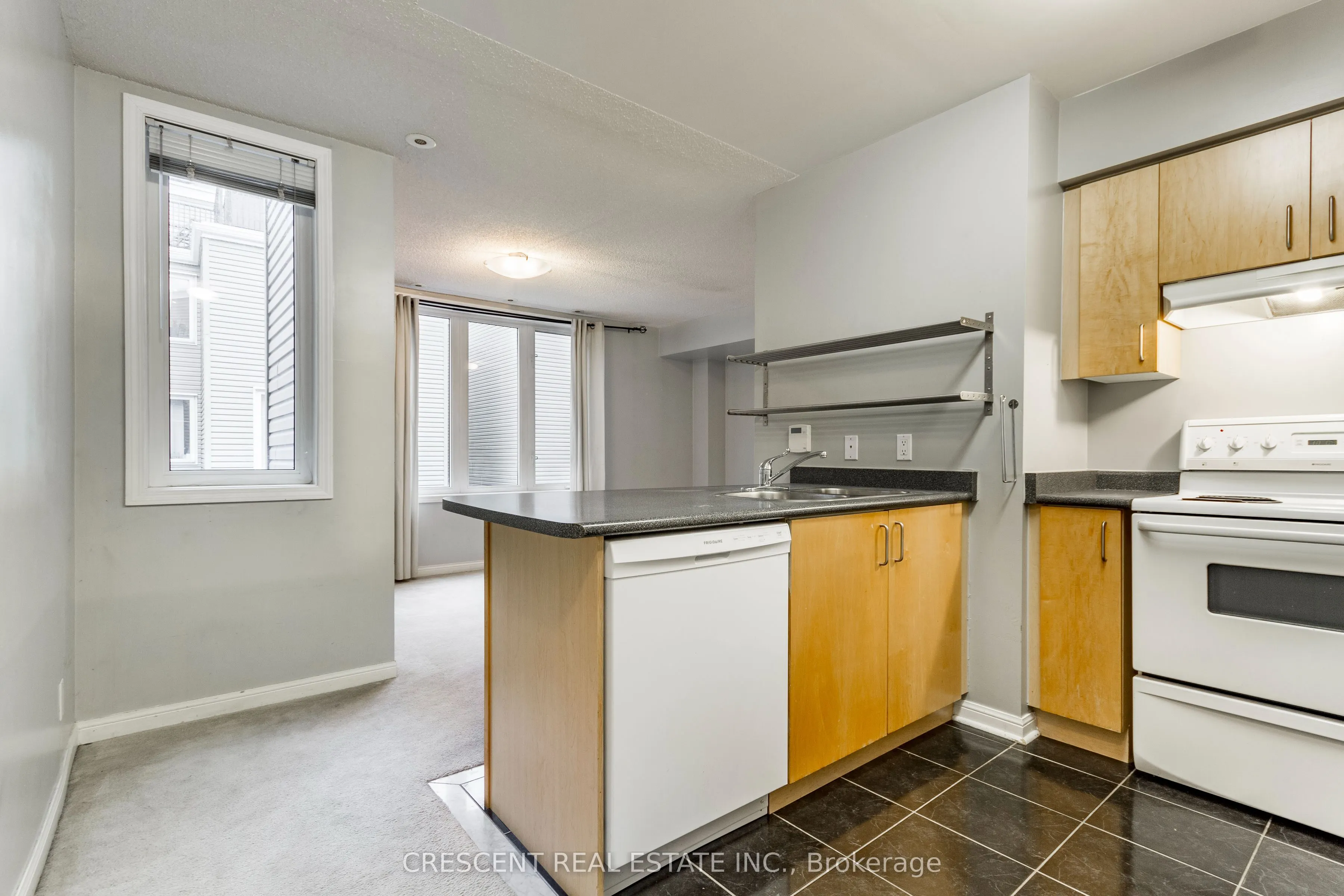 27 Canniff Street, #516