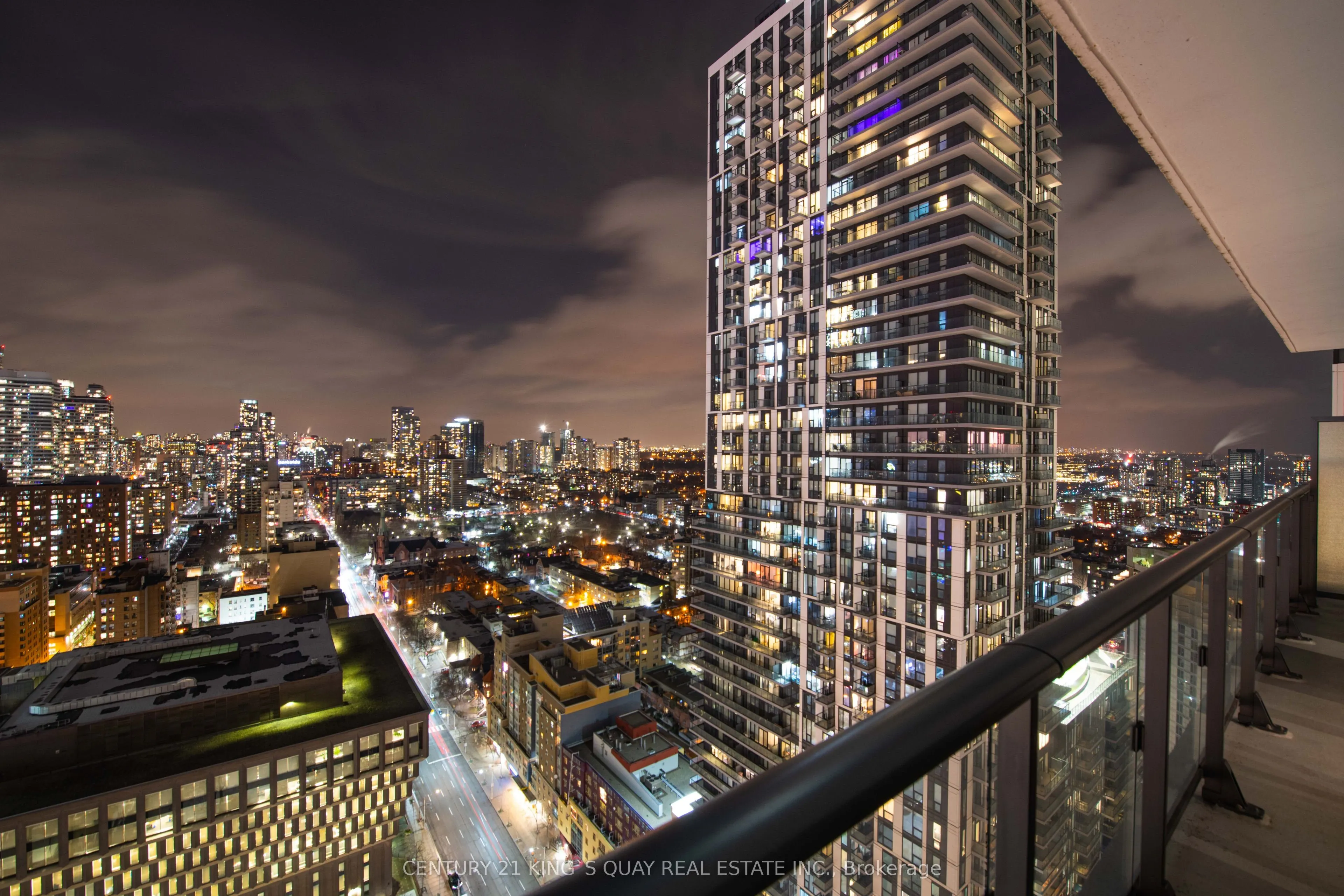 159 Dundas Street E, #3007