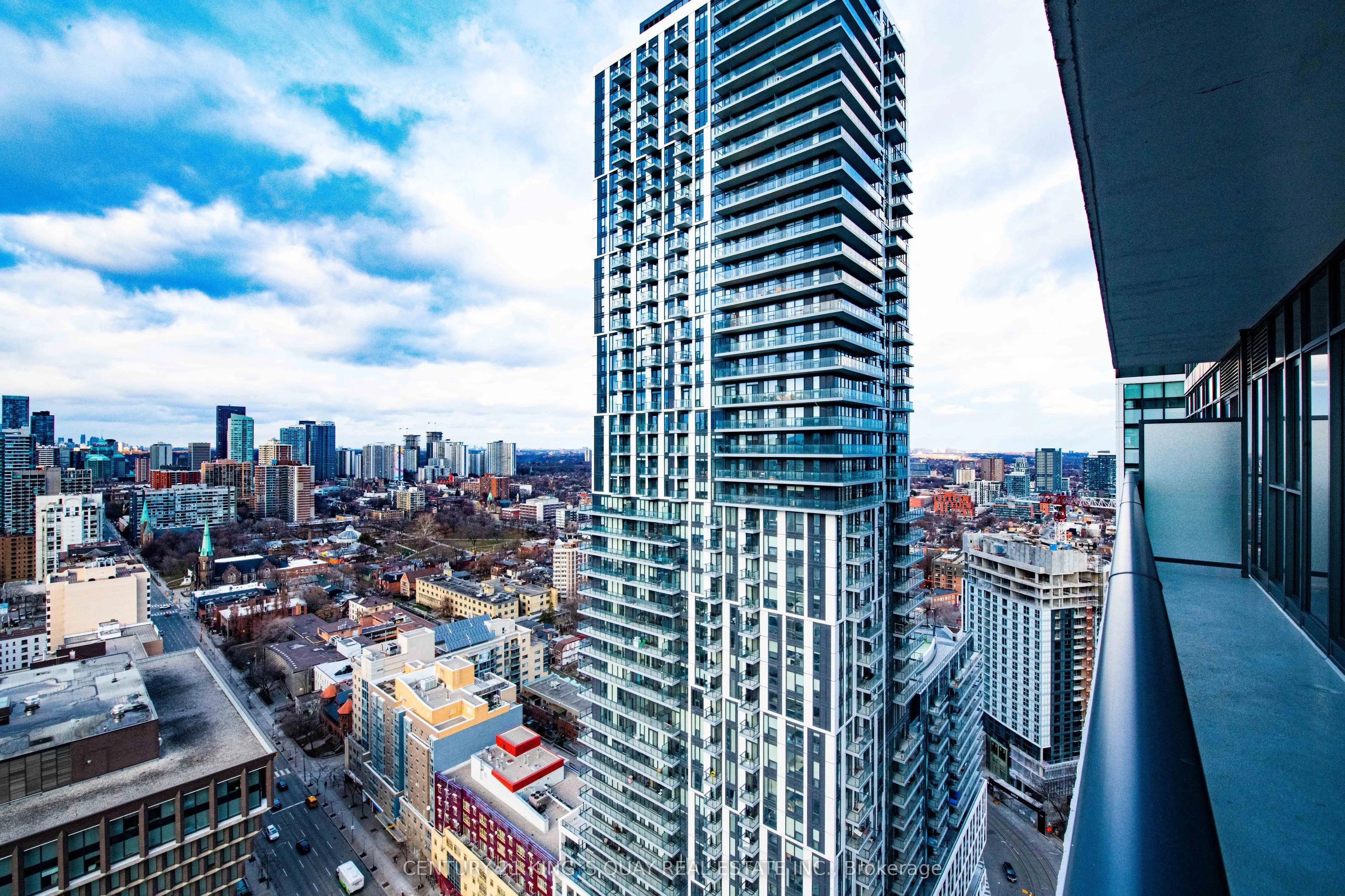 159 Dundas Street E, #3007