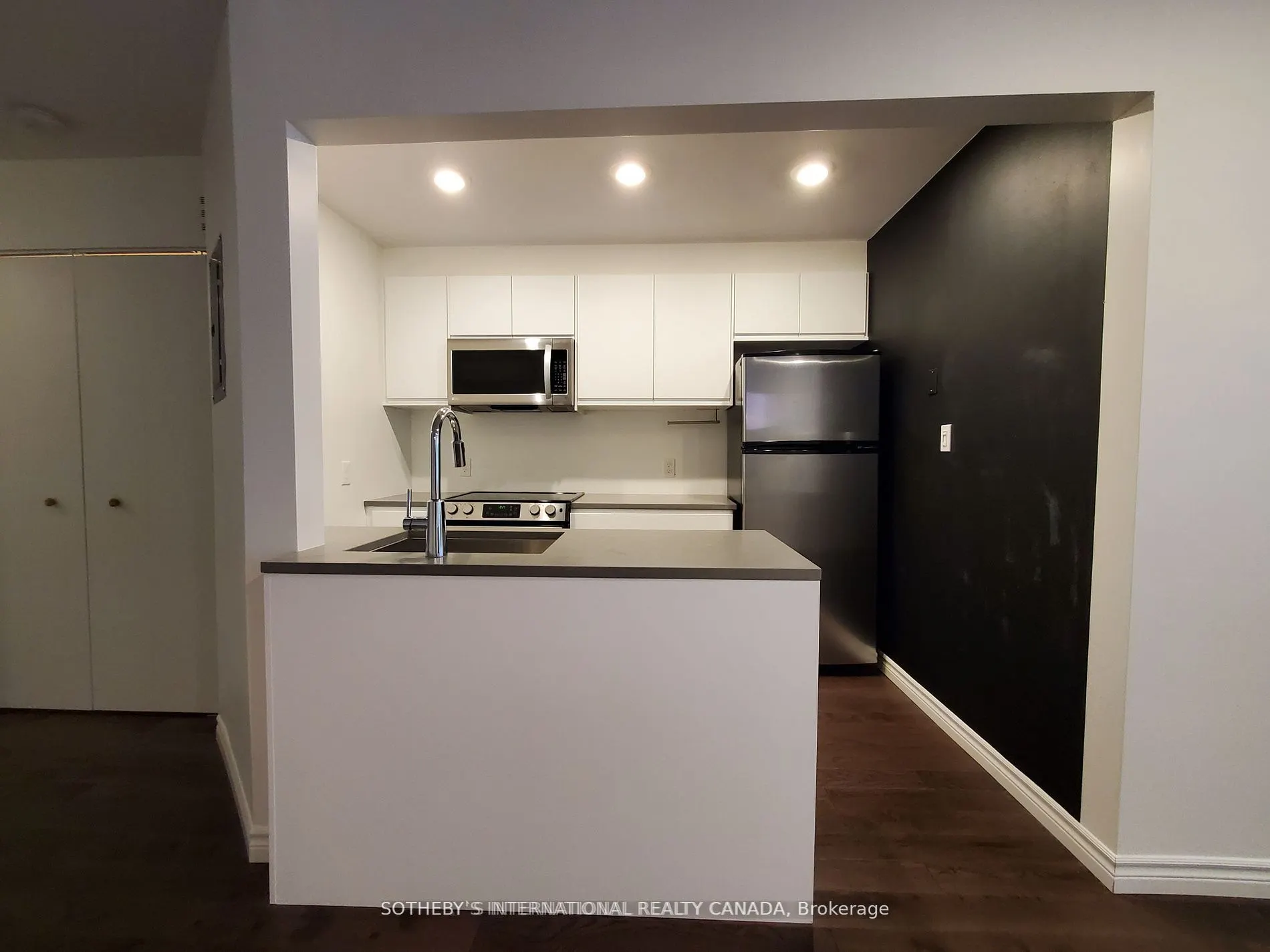 1458 Bayview Avenue, ##1