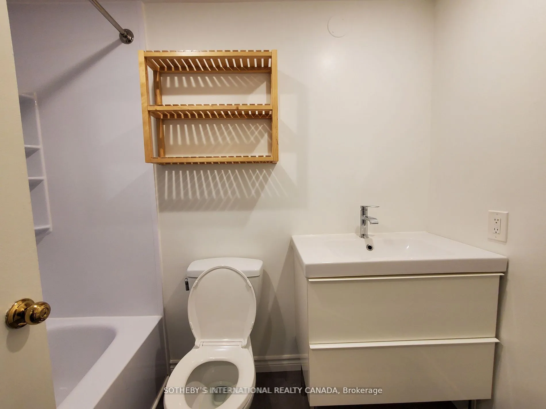 1458 Bayview Avenue, ##1