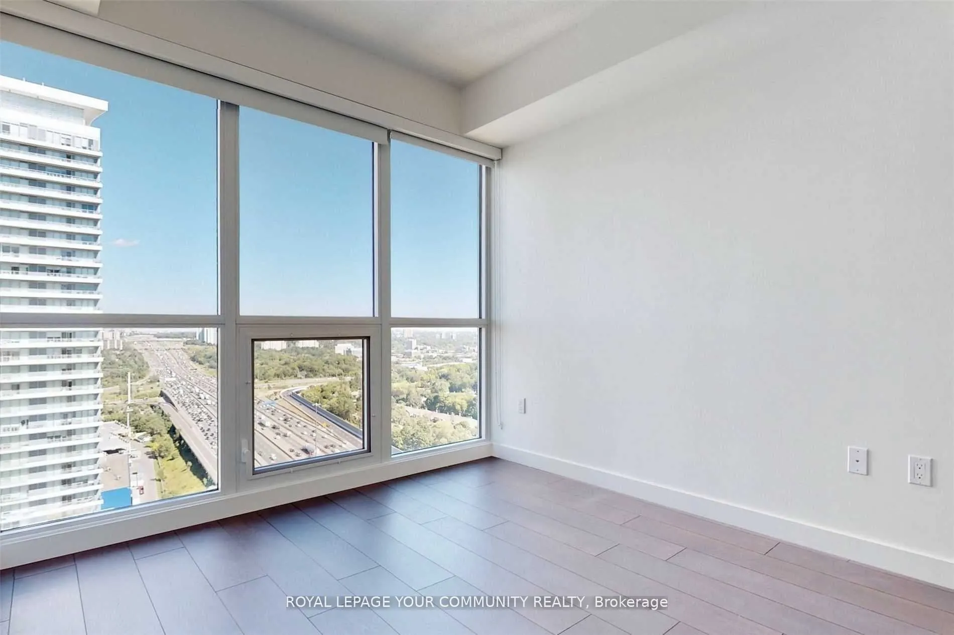85 Mcmahon Drive, #2801