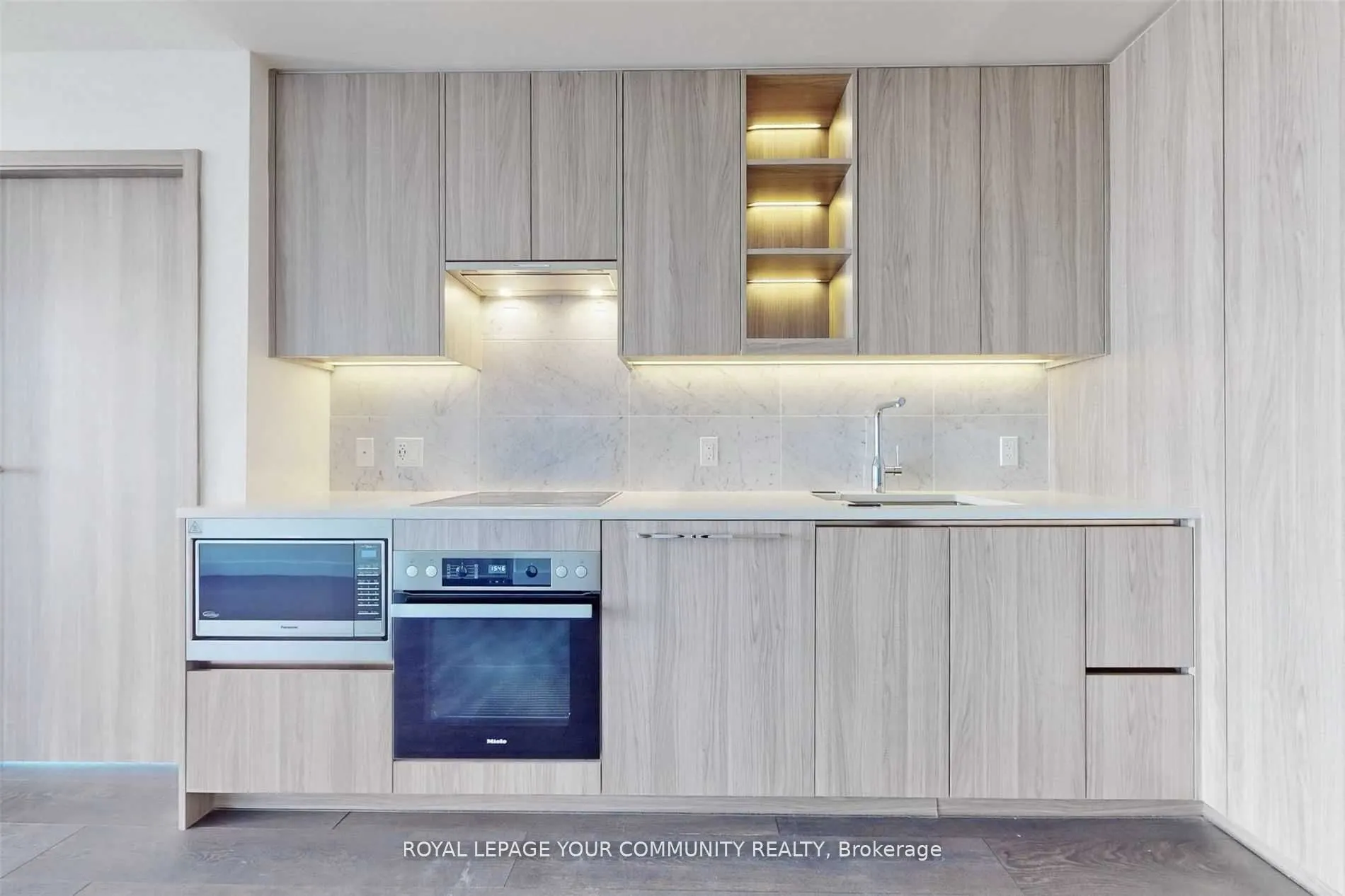 85 Mcmahon Drive, #2801