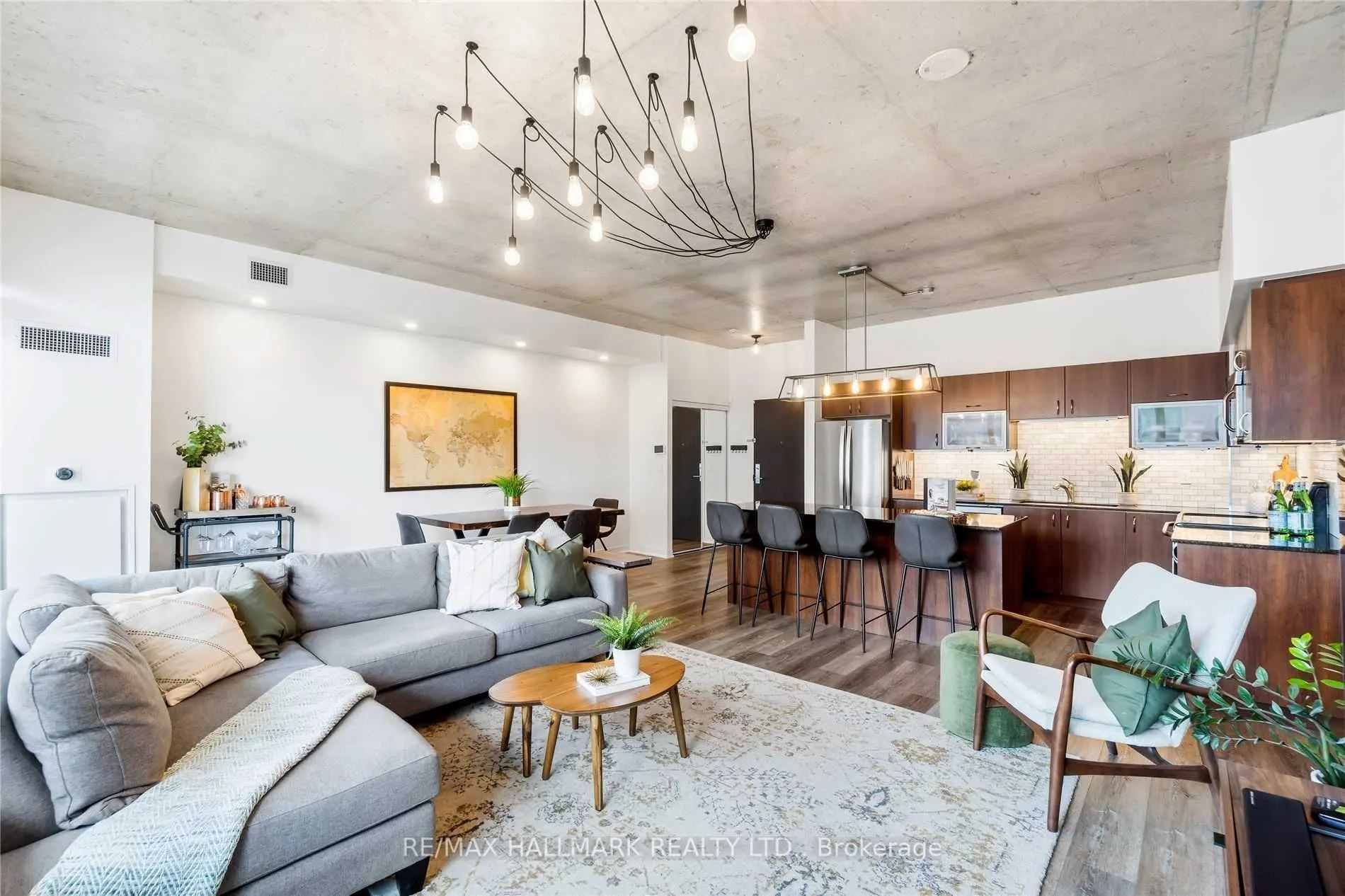 59 East Liberty Street, #2204