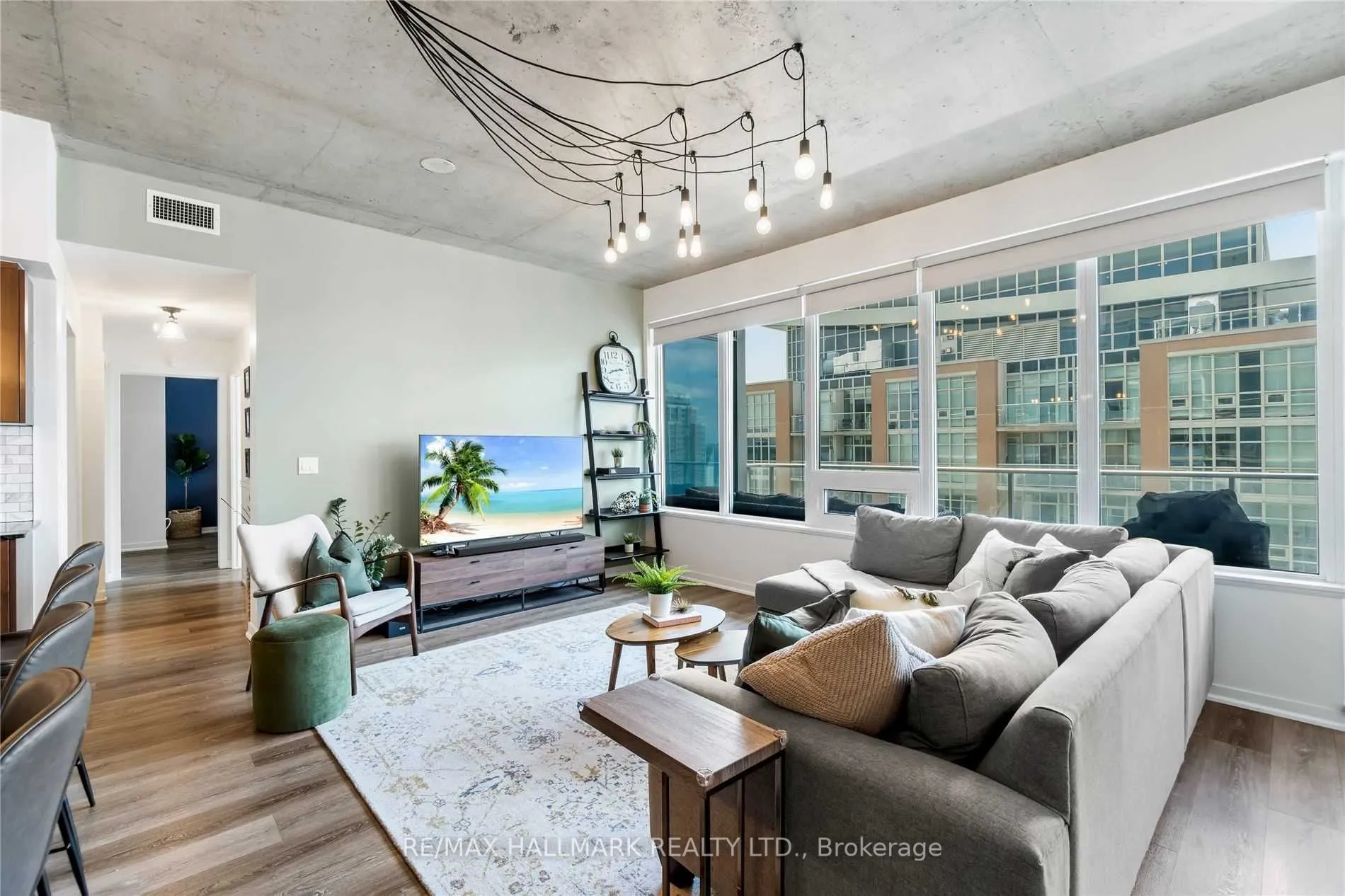 59 East Liberty Street, #2204
