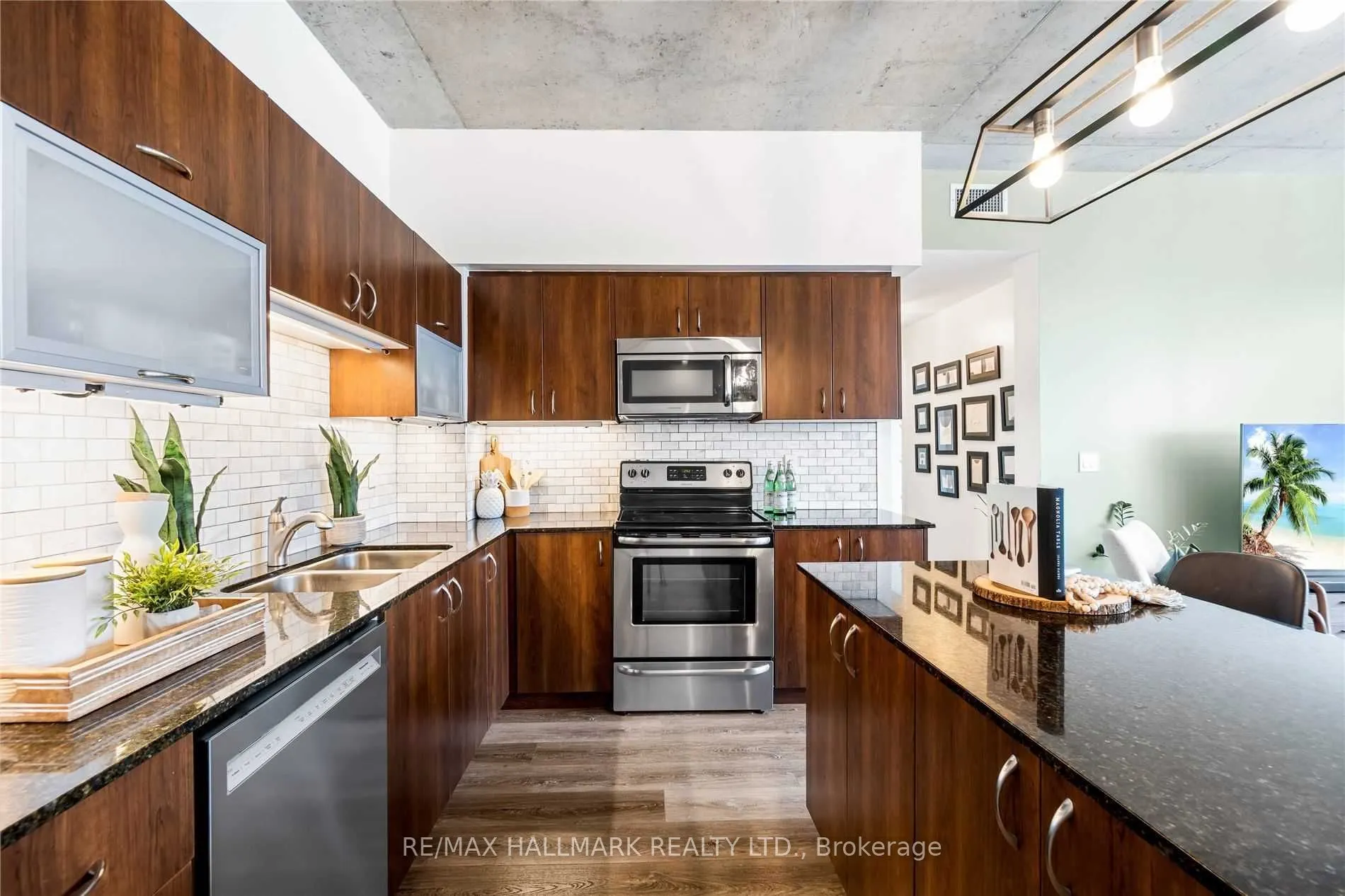 59 East Liberty Street, #2204