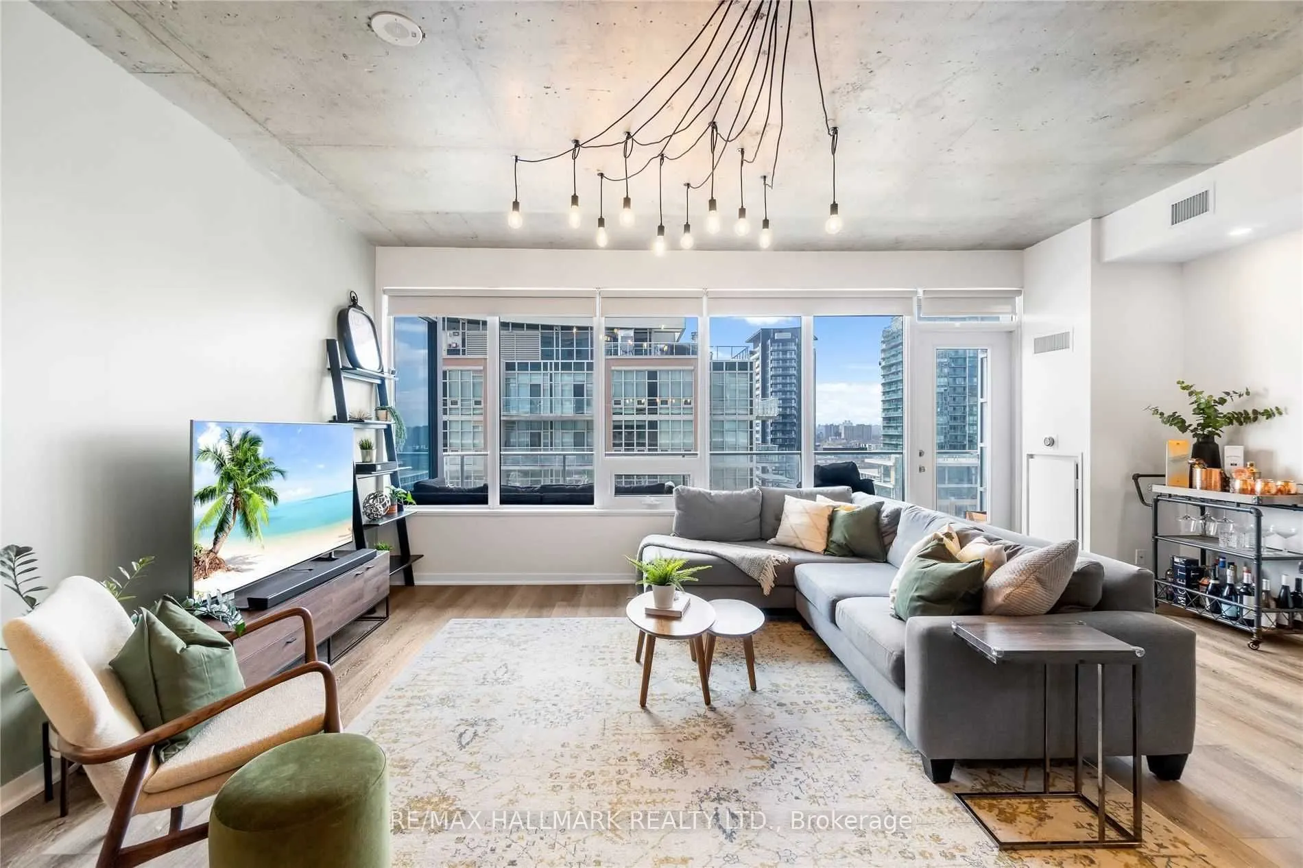 59 East Liberty Street, #2204