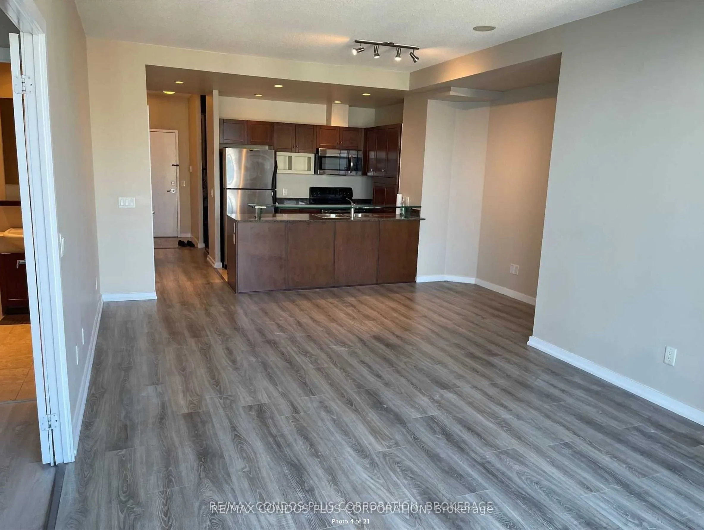 8 York Street, #3406