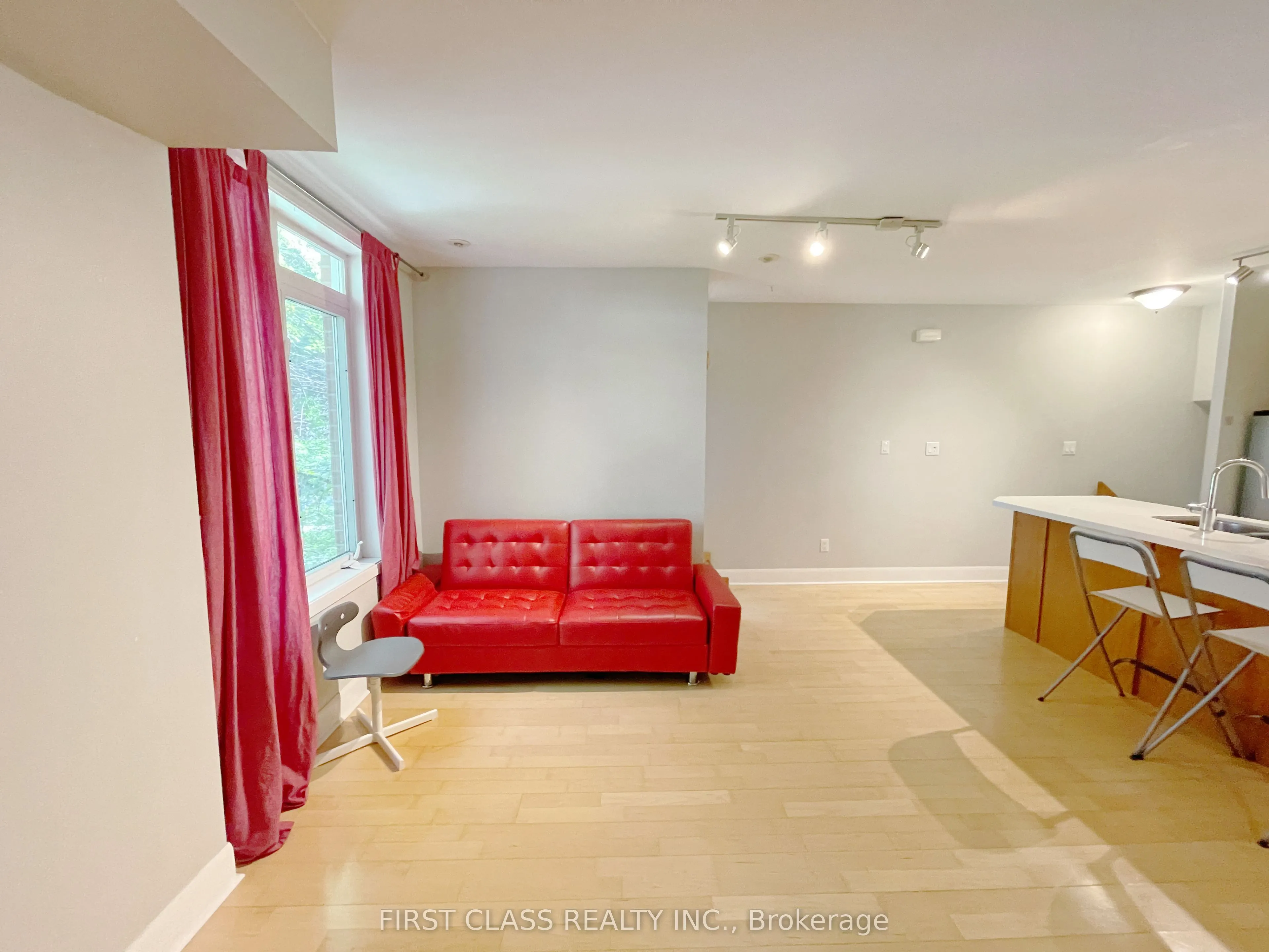 415 Jarvis Street, #355