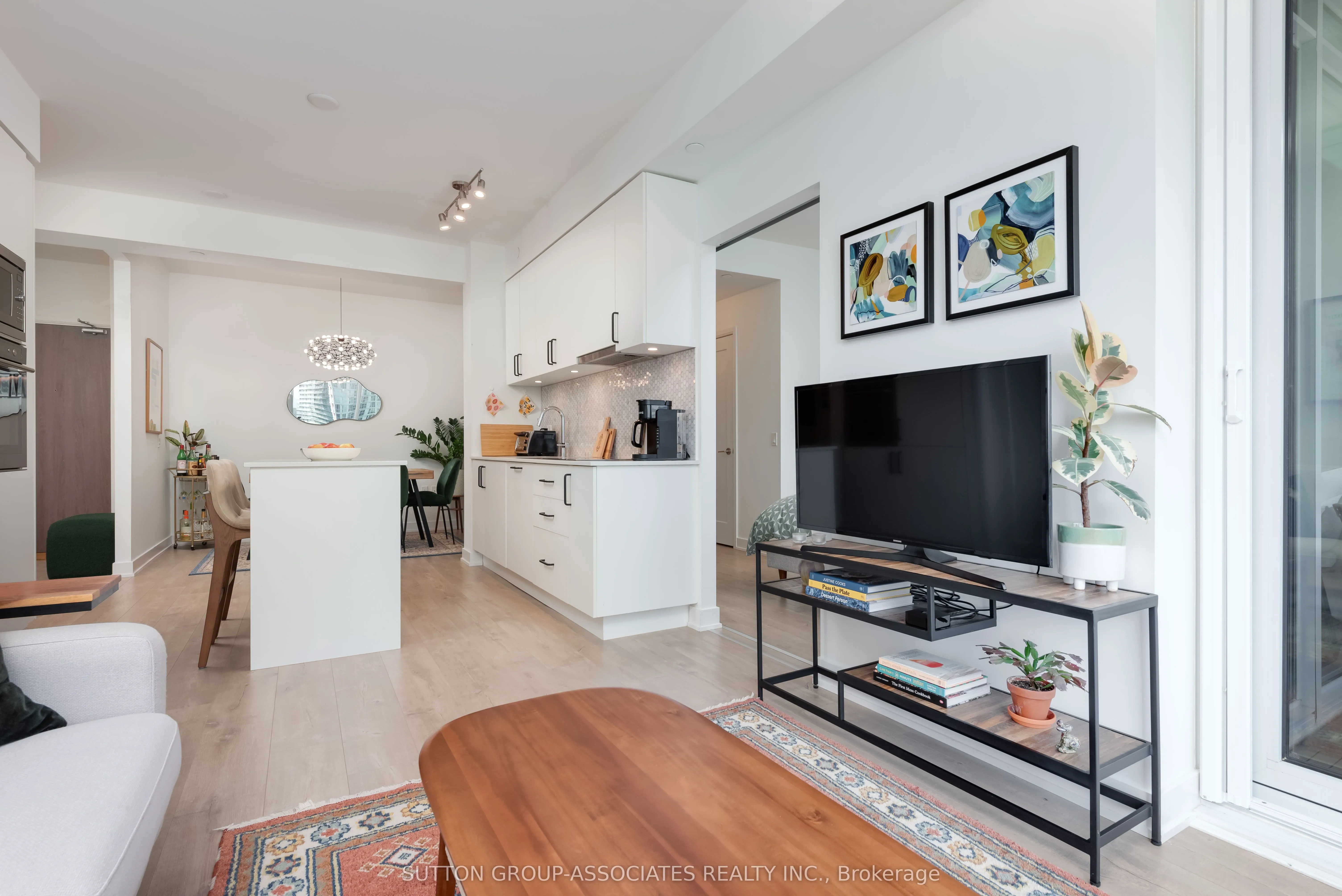 576 Front Street W, #1702