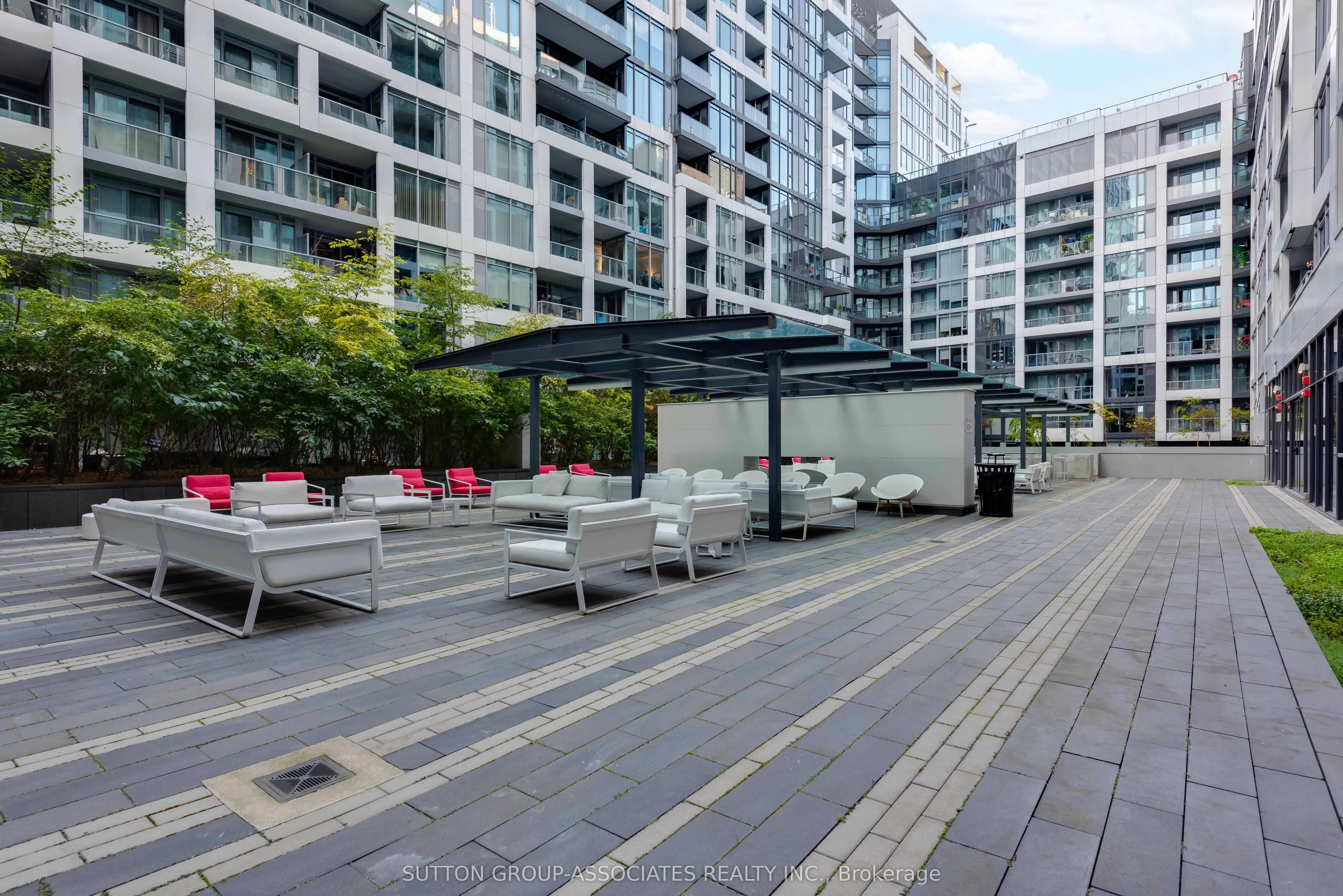 576 Front Street W, #1702