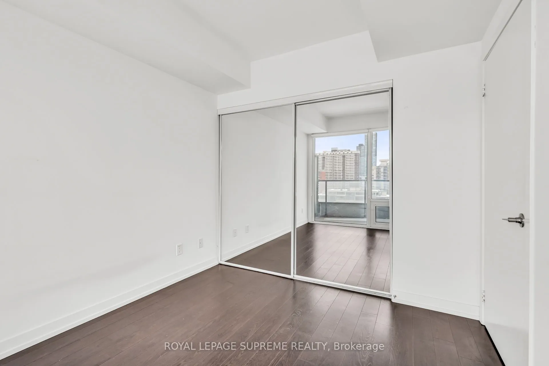 85 Wood Street, #1711