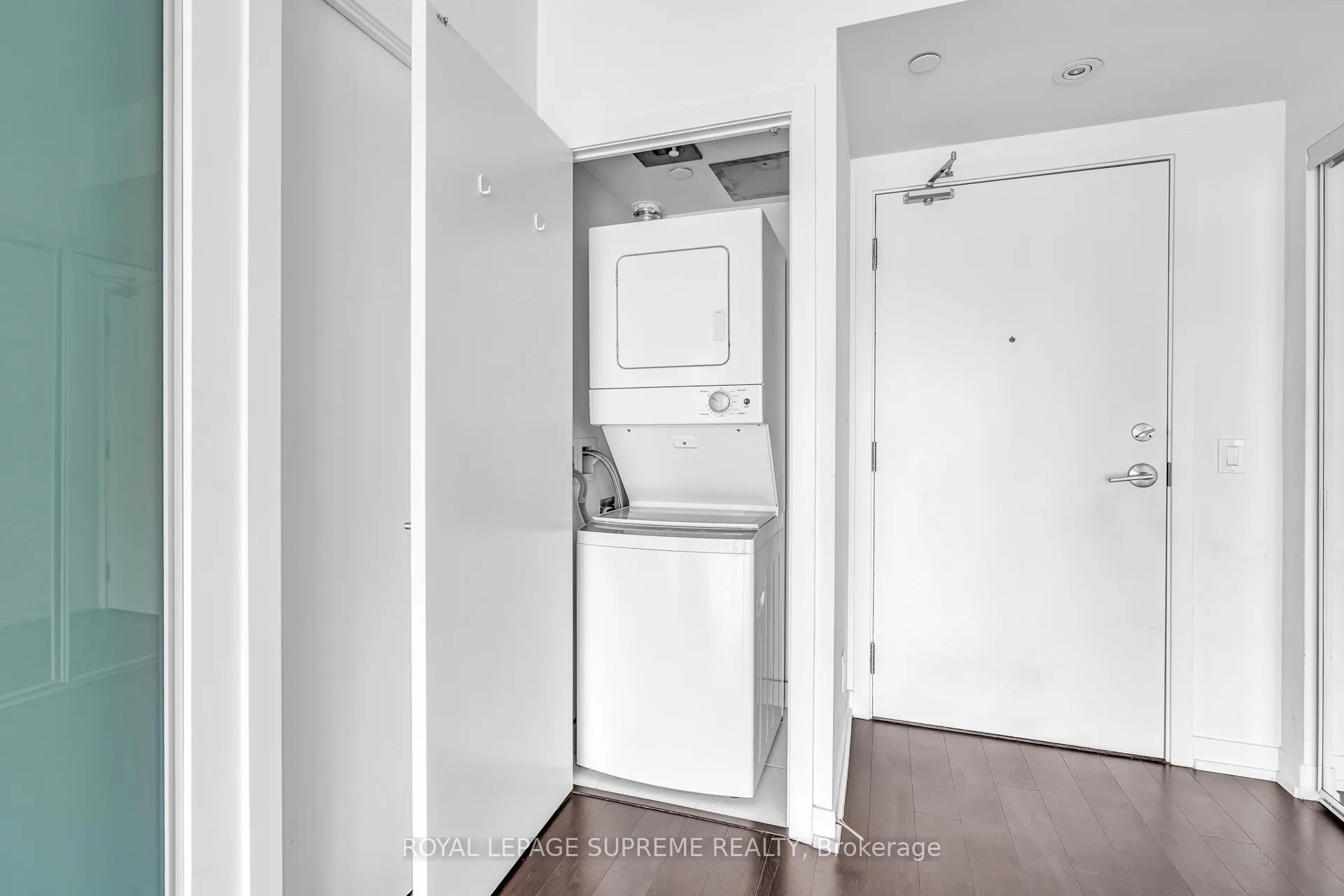 85 Wood Street, #1711