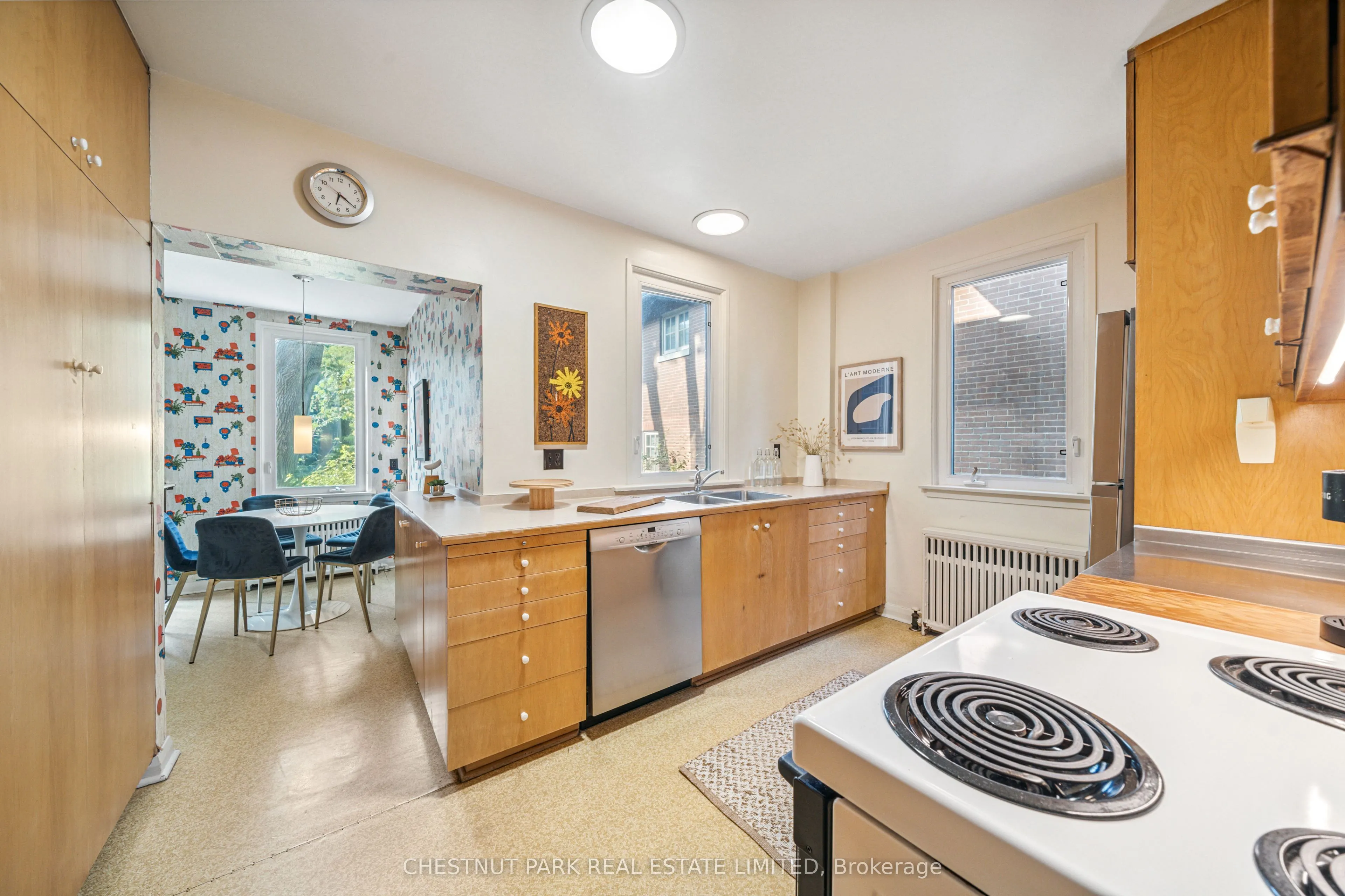 36 Glenview Avenue
