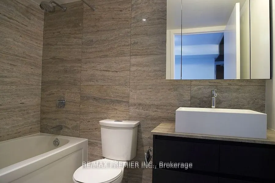 15 Iceboat Terrace, #2908