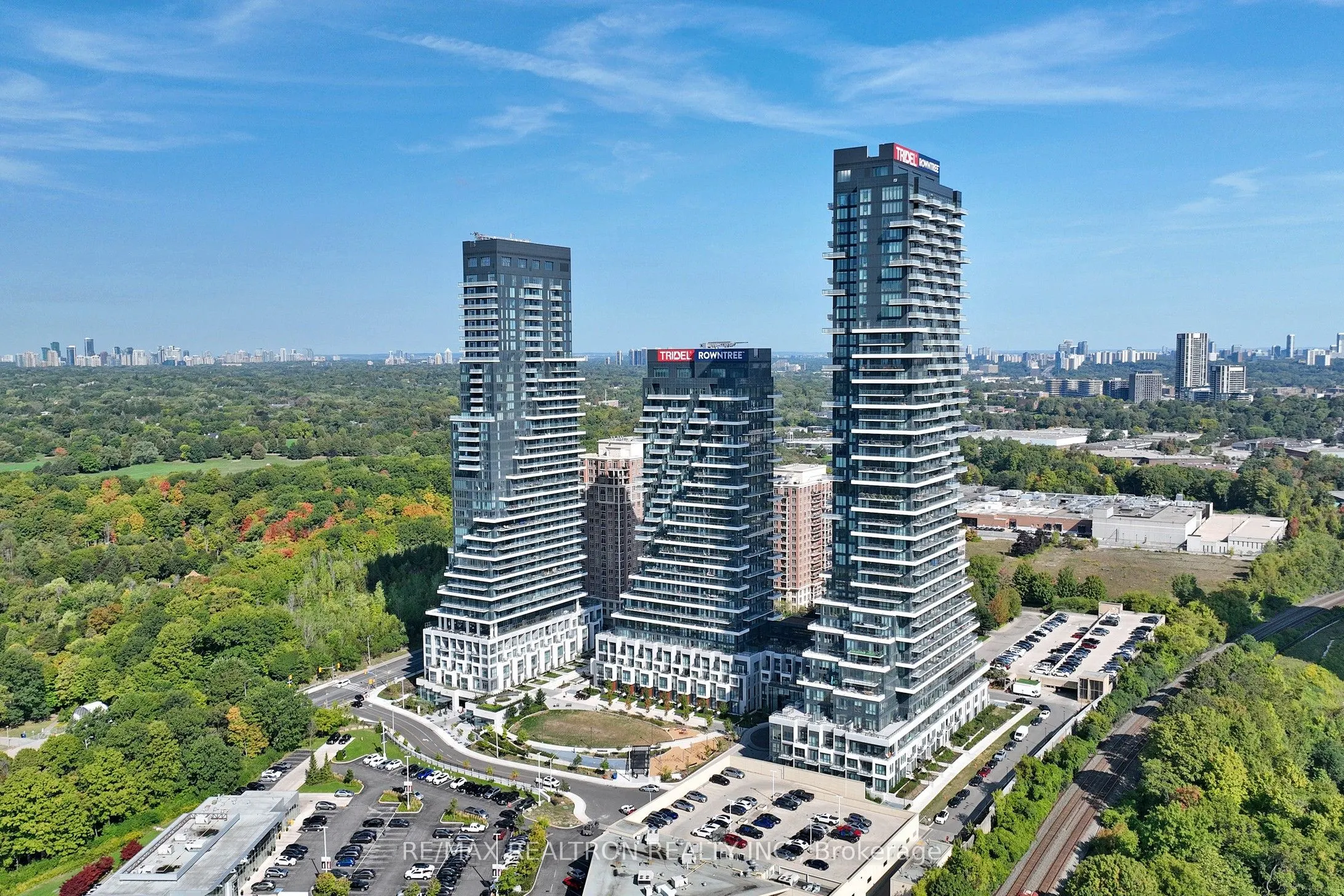 20 Inn On The Park Drive, #1432