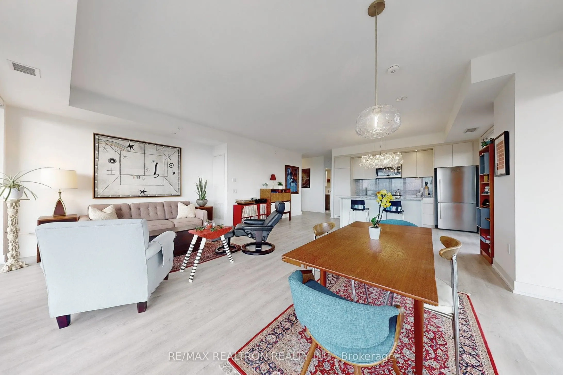 20 Inn On The Park Drive, #1432