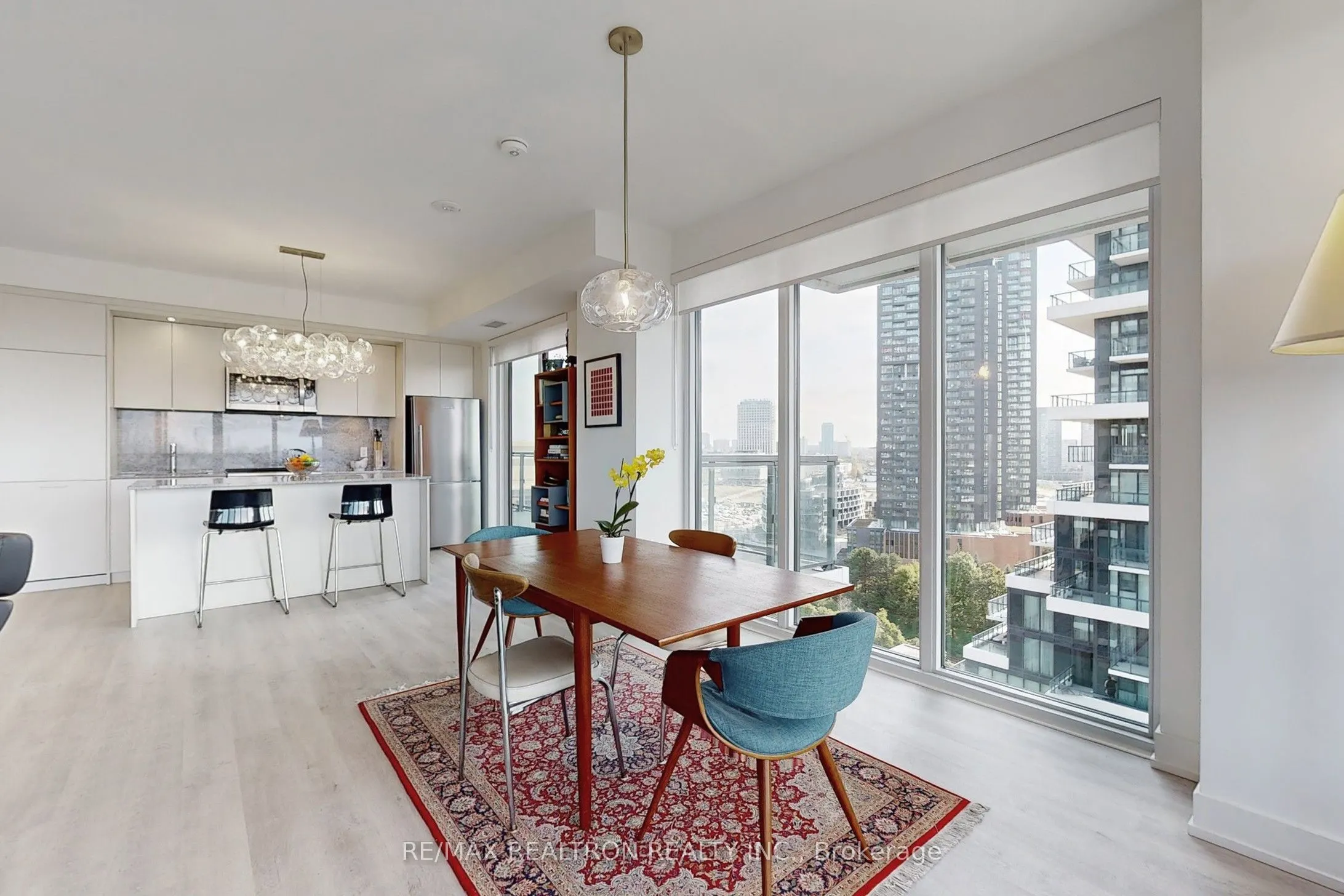 20 Inn On The Park Drive, #1432