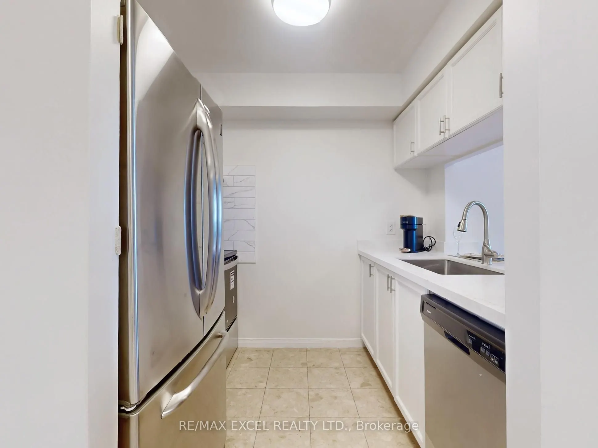 8 Hillcrest Avenue, #2302