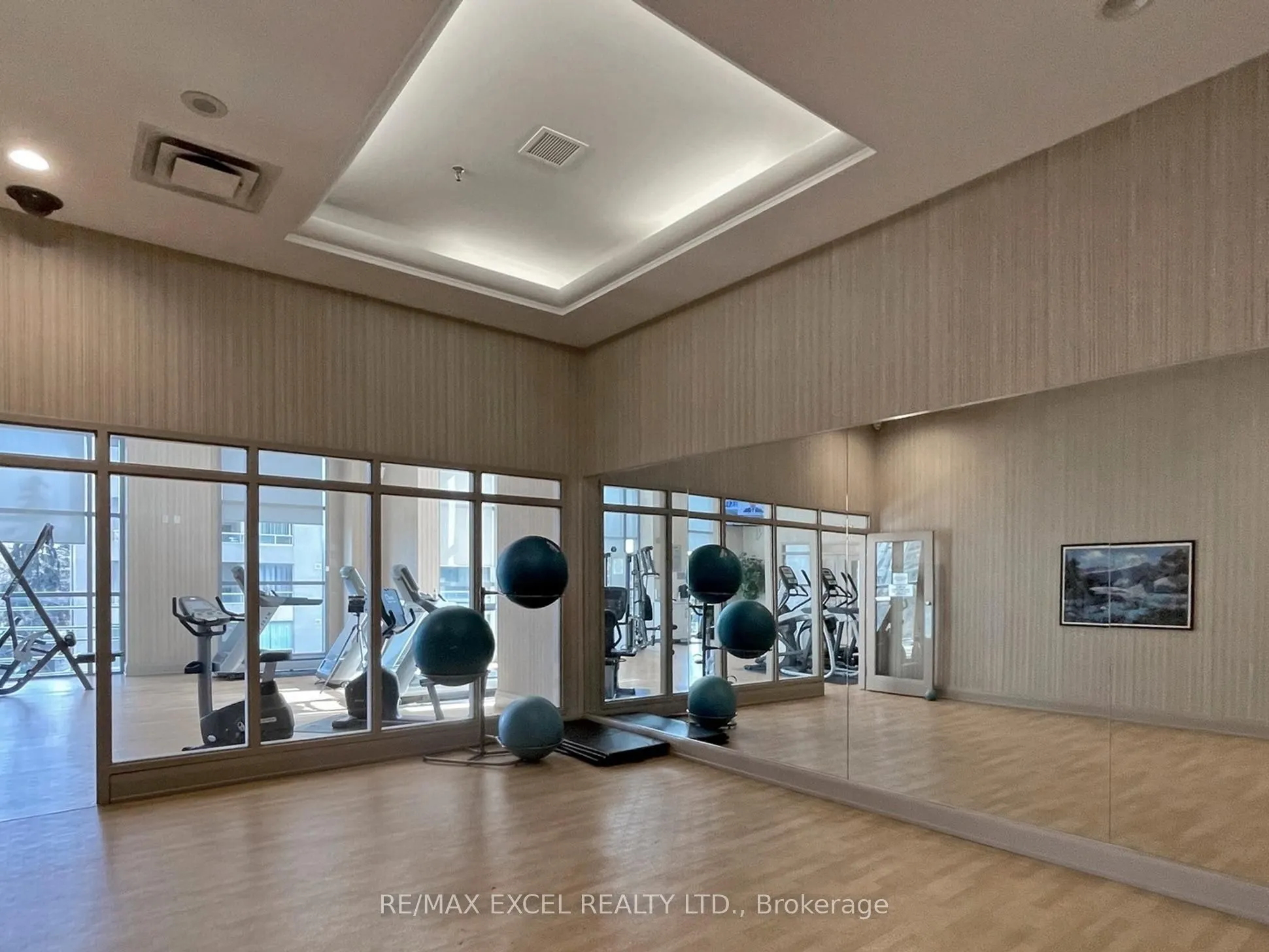 8 Hillcrest Avenue, #2302