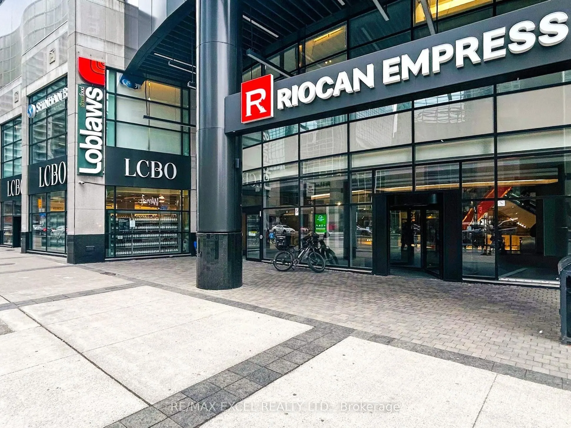 8 Hillcrest Avenue, #2302