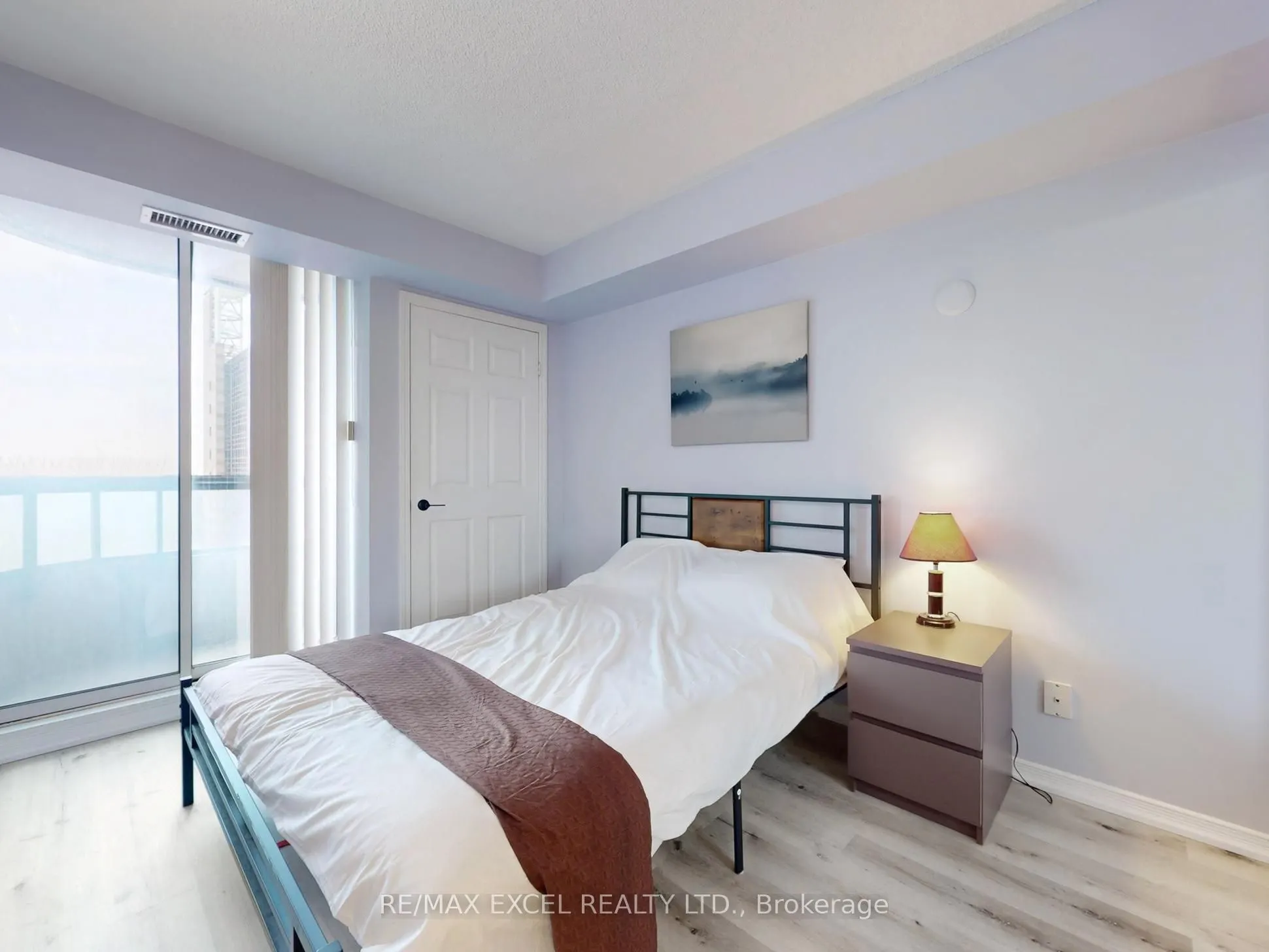 8 Hillcrest Avenue, #2302