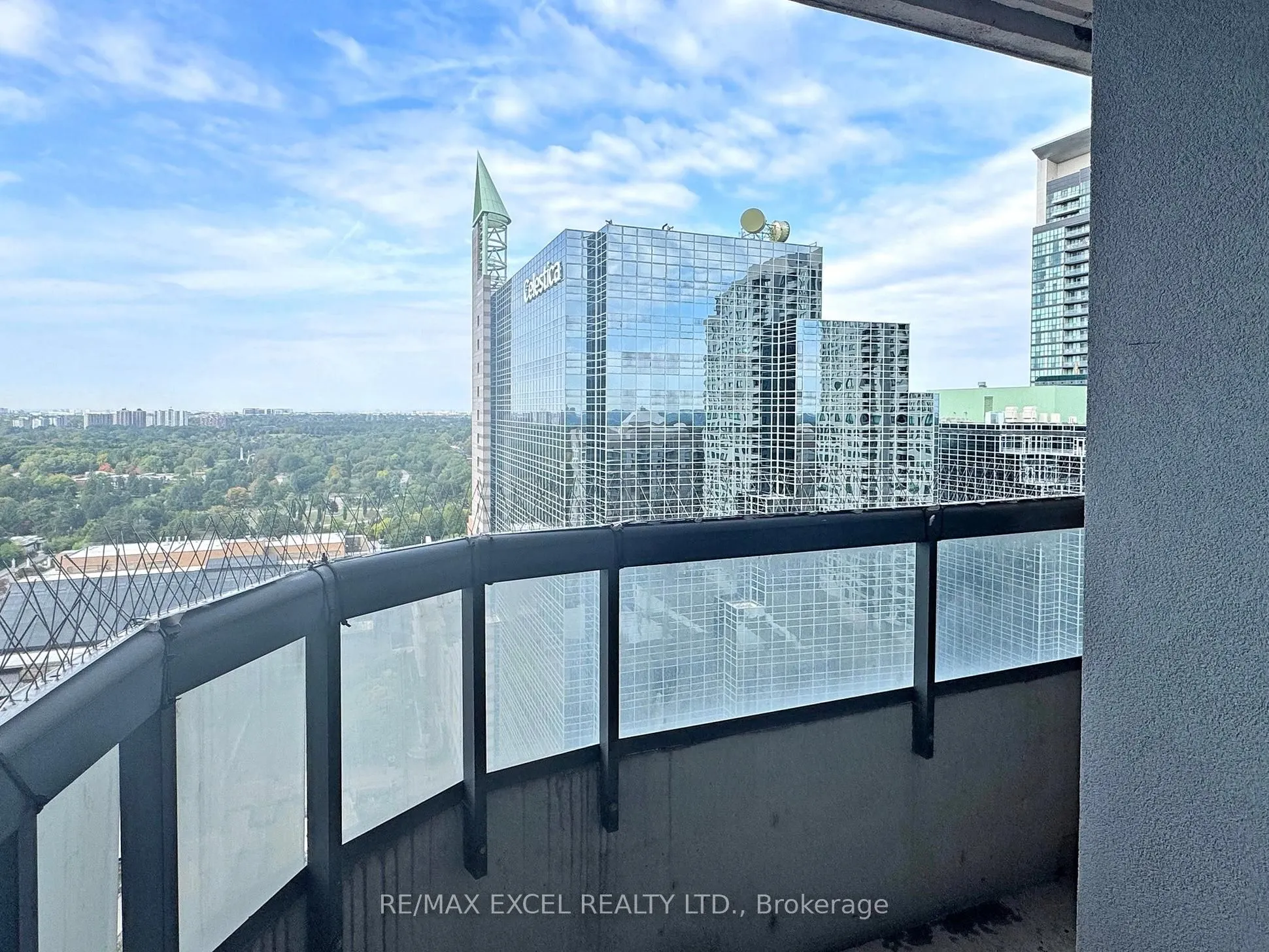 8 Hillcrest Avenue, #2302