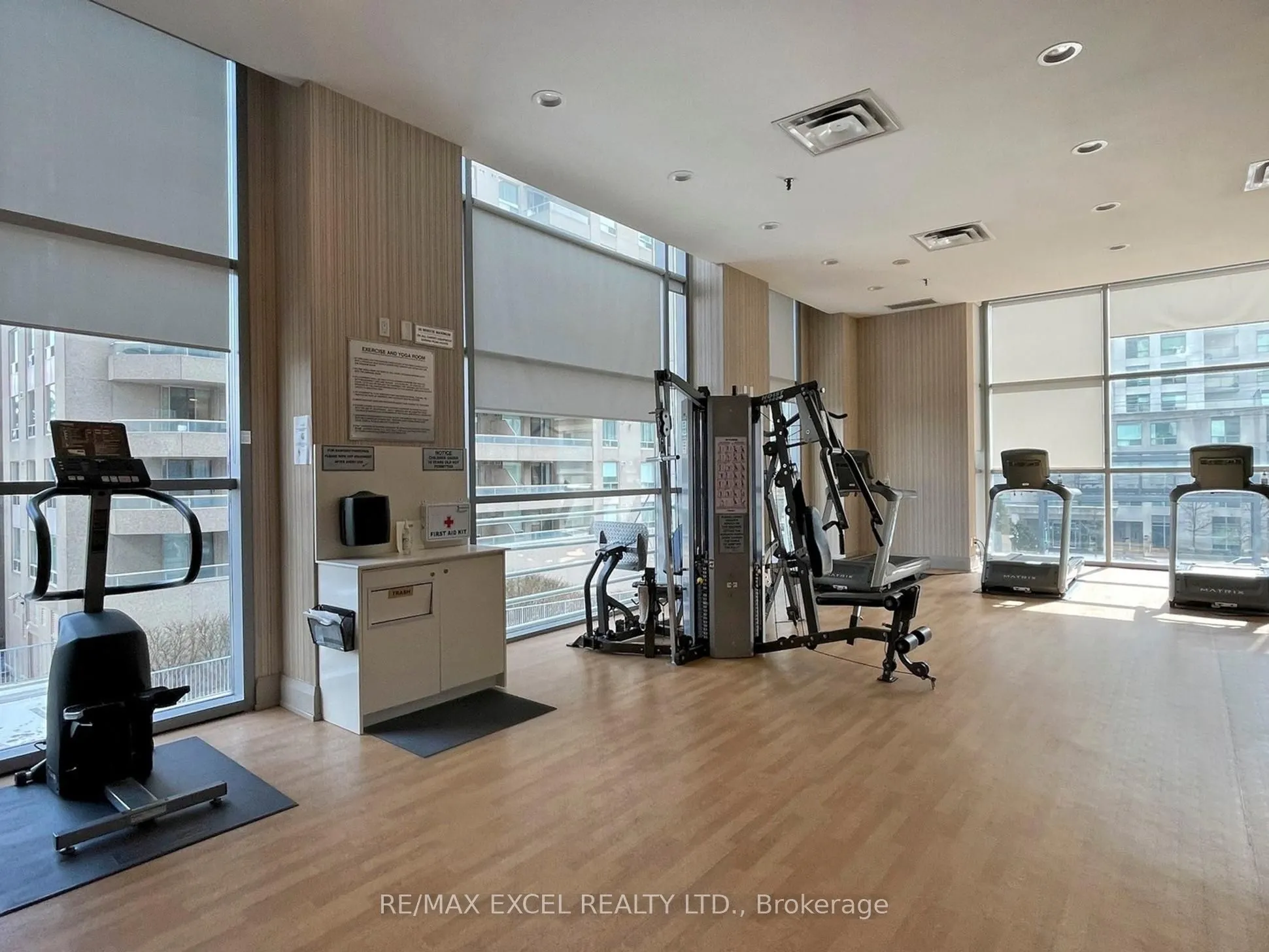8 Hillcrest Avenue, #2302