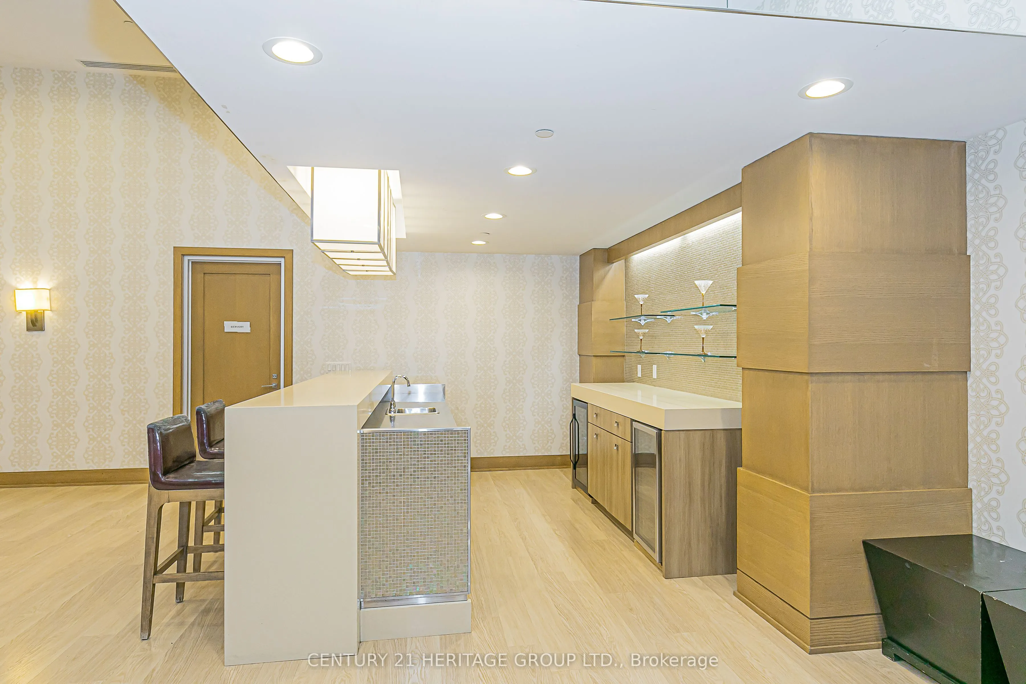 100 Harrison Garden Boulevard, #1905