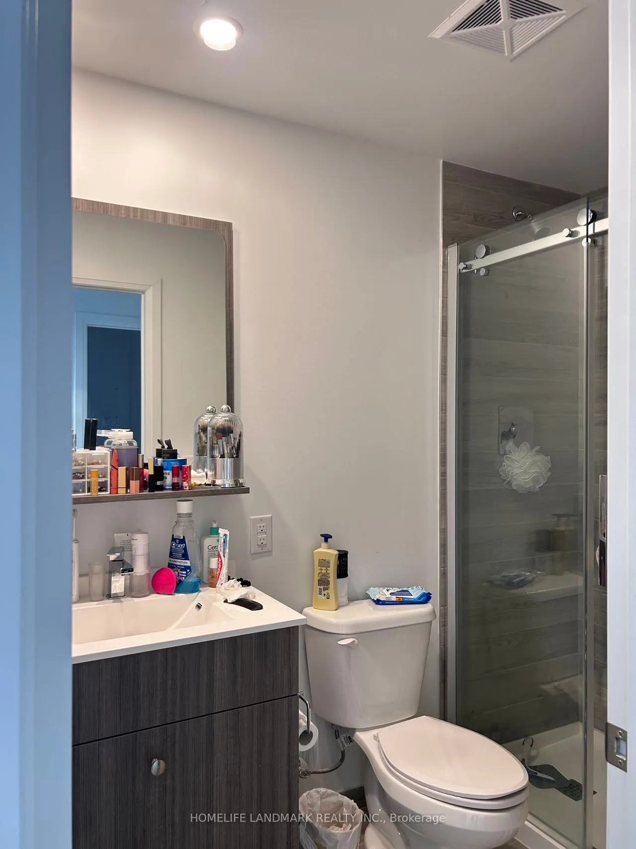75 Canterbury Place, #707