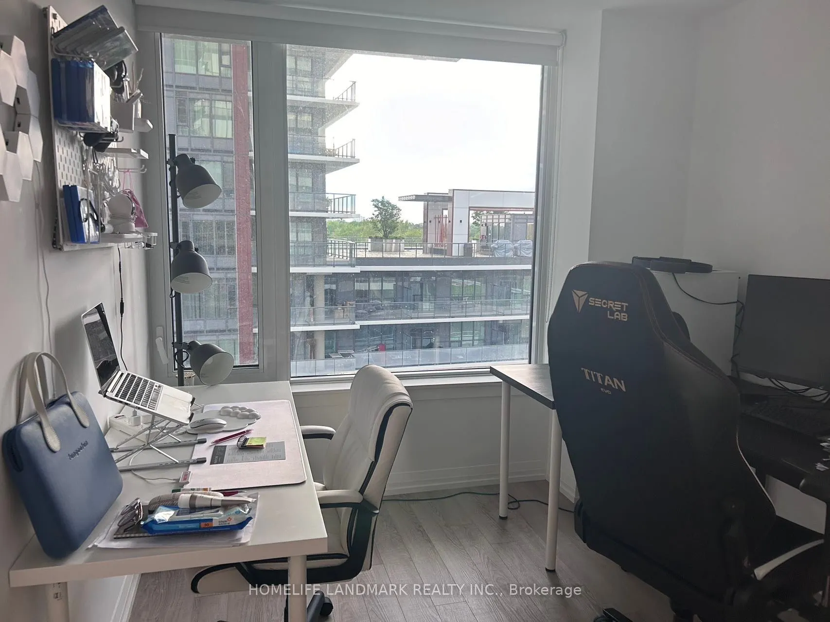 75 Canterbury Place, #707