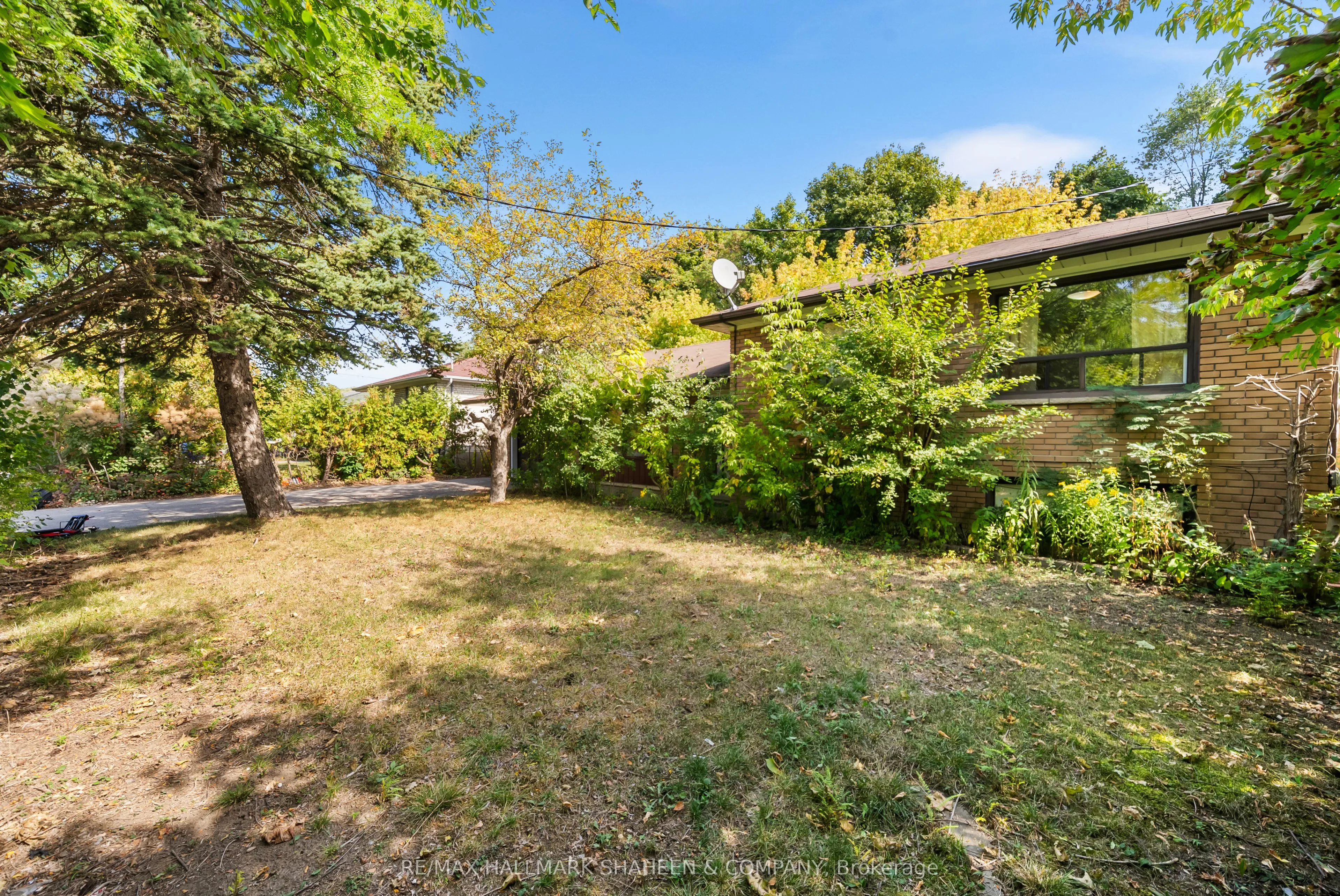 1015 Willowdale Avenue, #Main