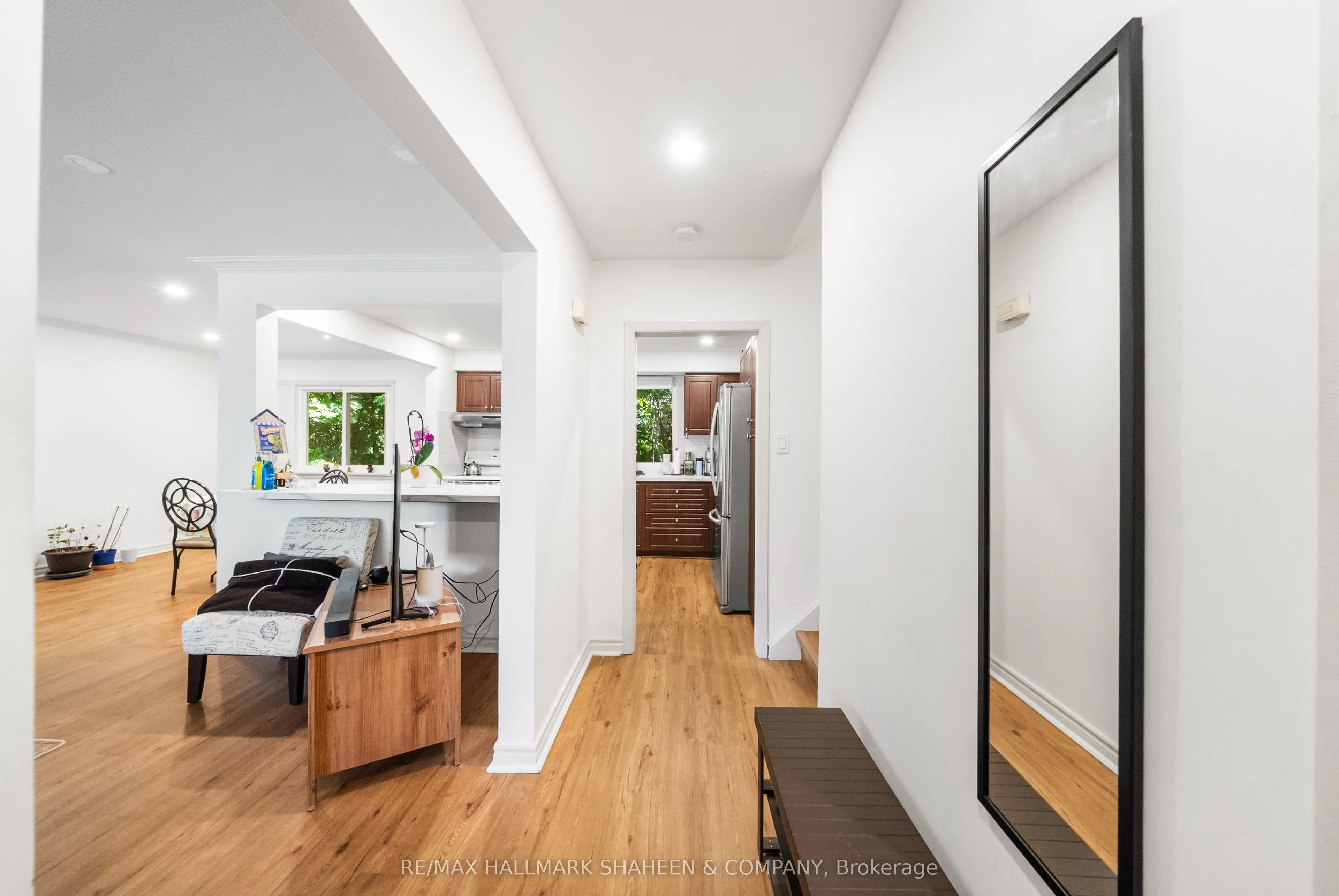 1015 Willowdale Avenue, #Main