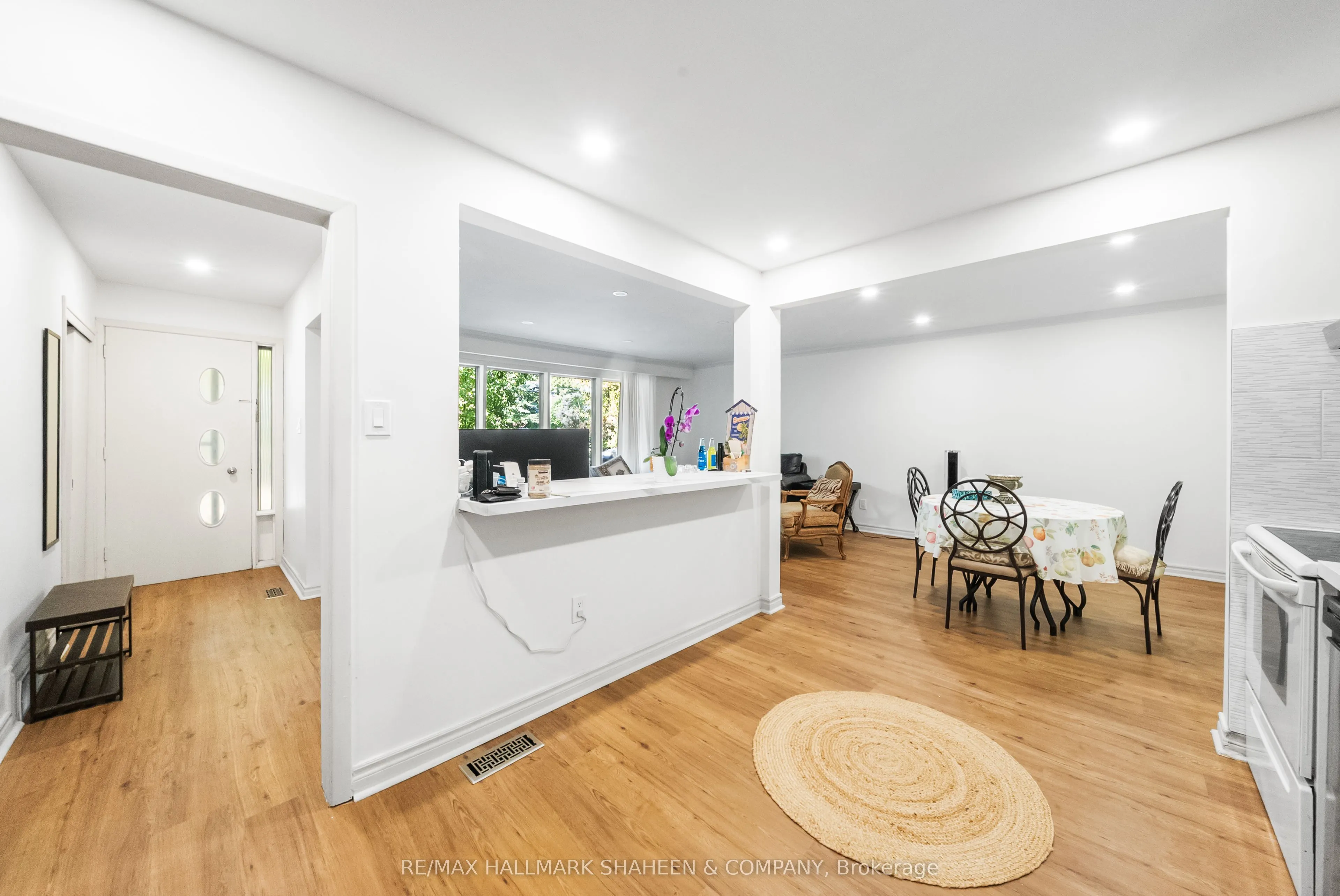 1015 Willowdale Avenue, #Main
