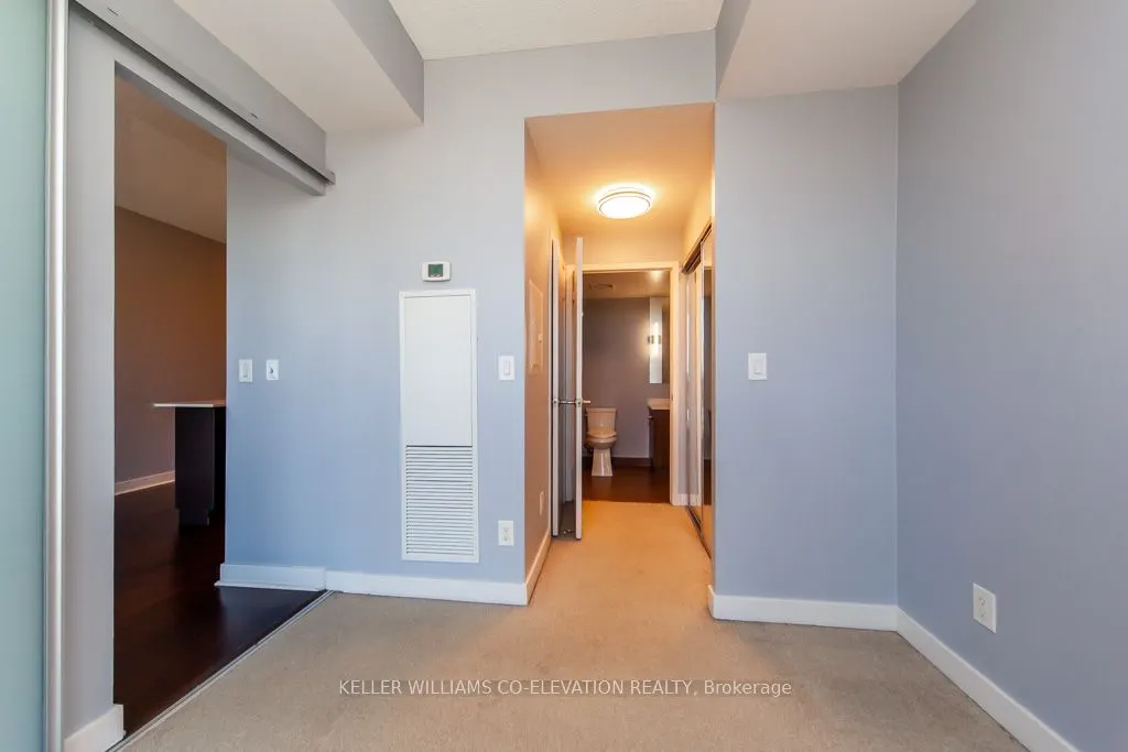 320 Richmond Street E, #916