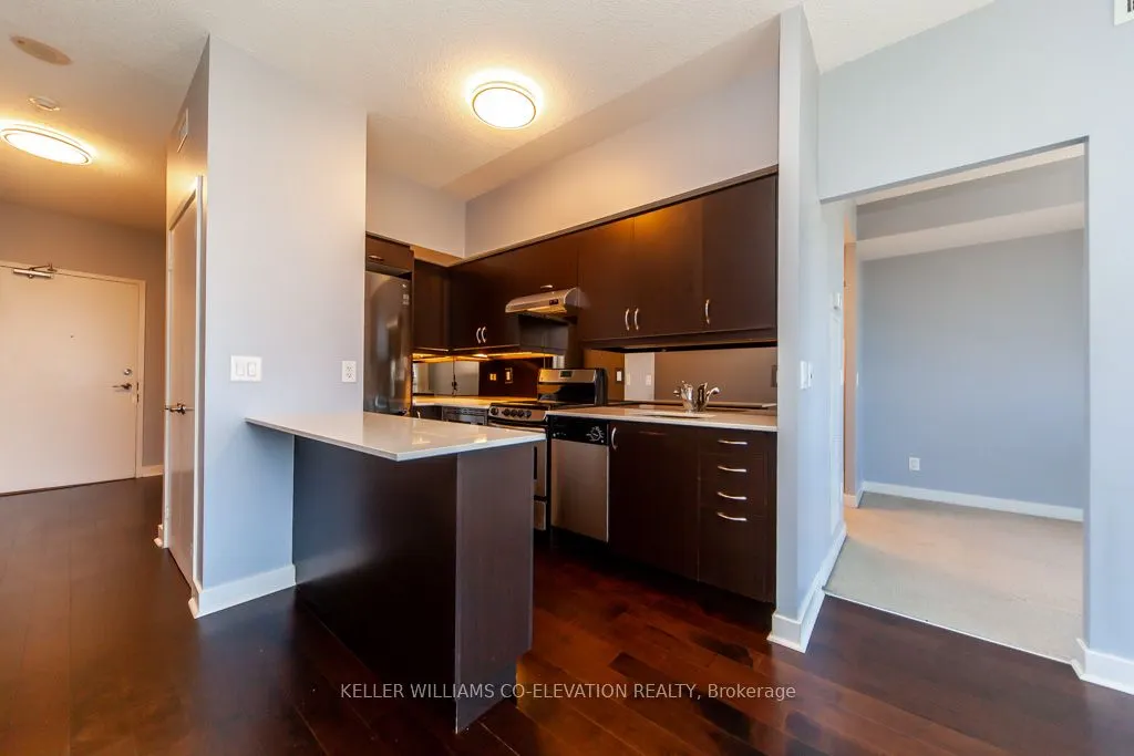 320 Richmond Street E, #916